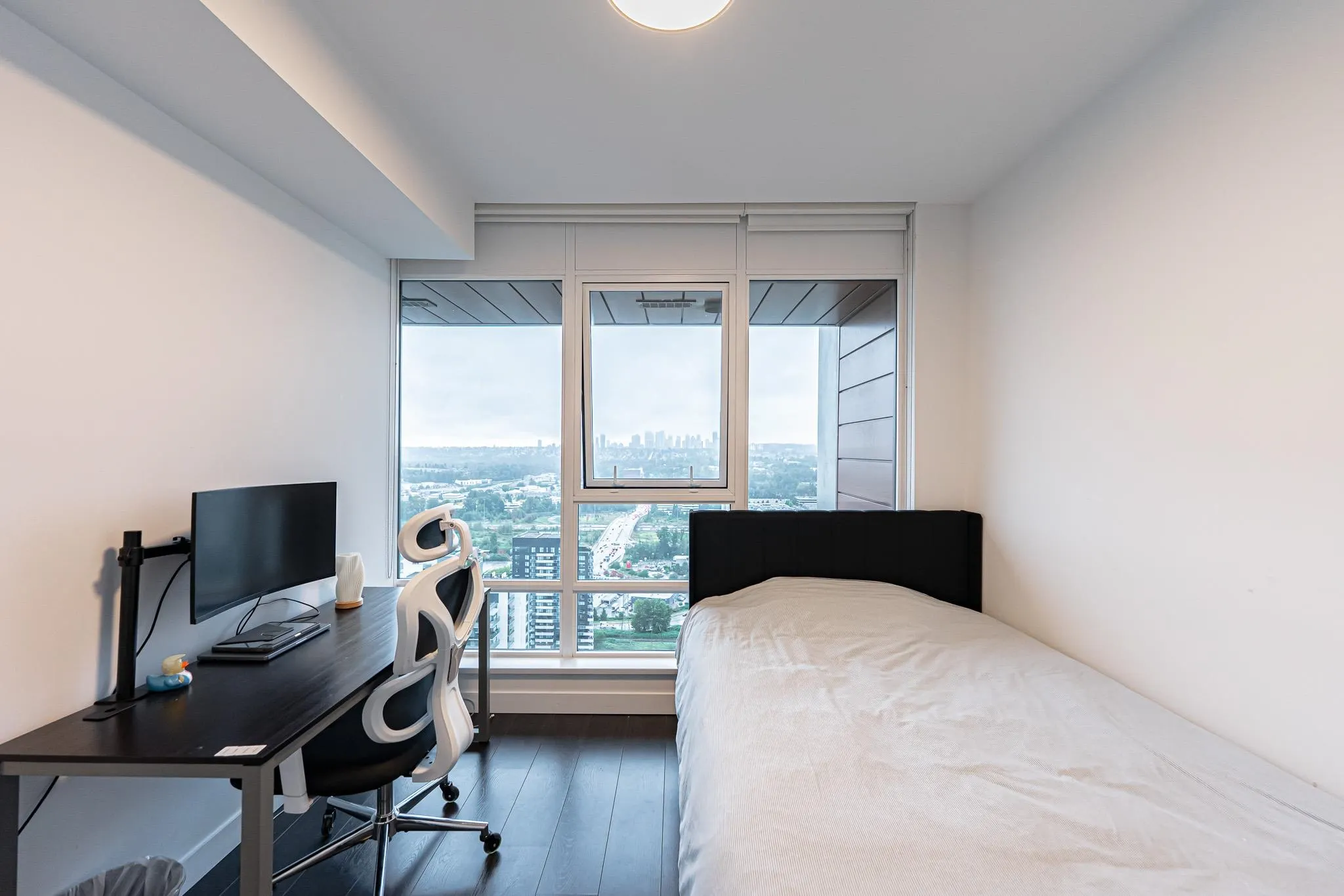 3406 2085 Skyline Court