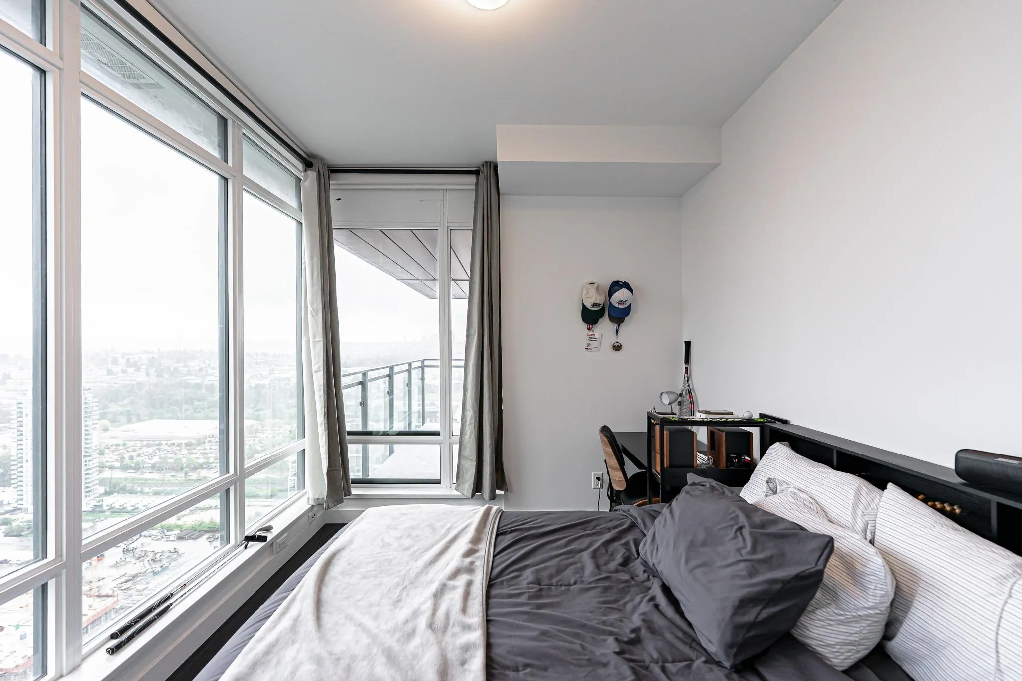 3406 2085 Skyline Court