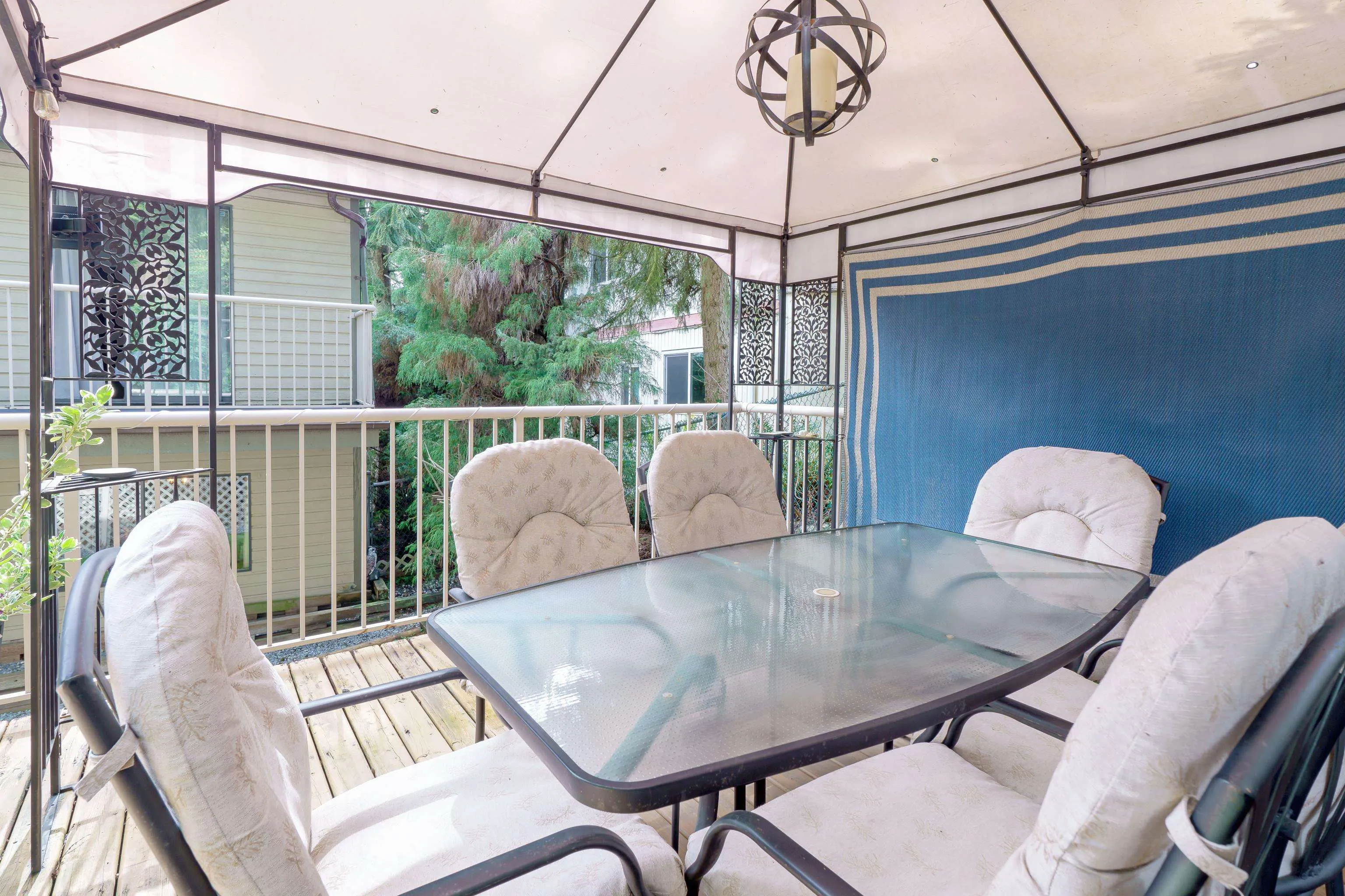 1261 Lansdowne Drive