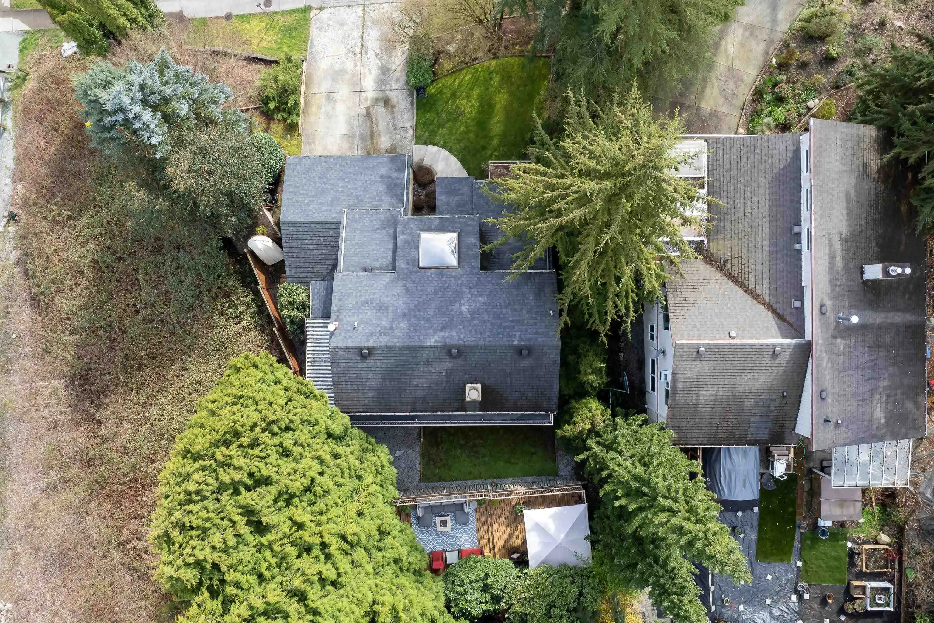 1261 Lansdowne Drive