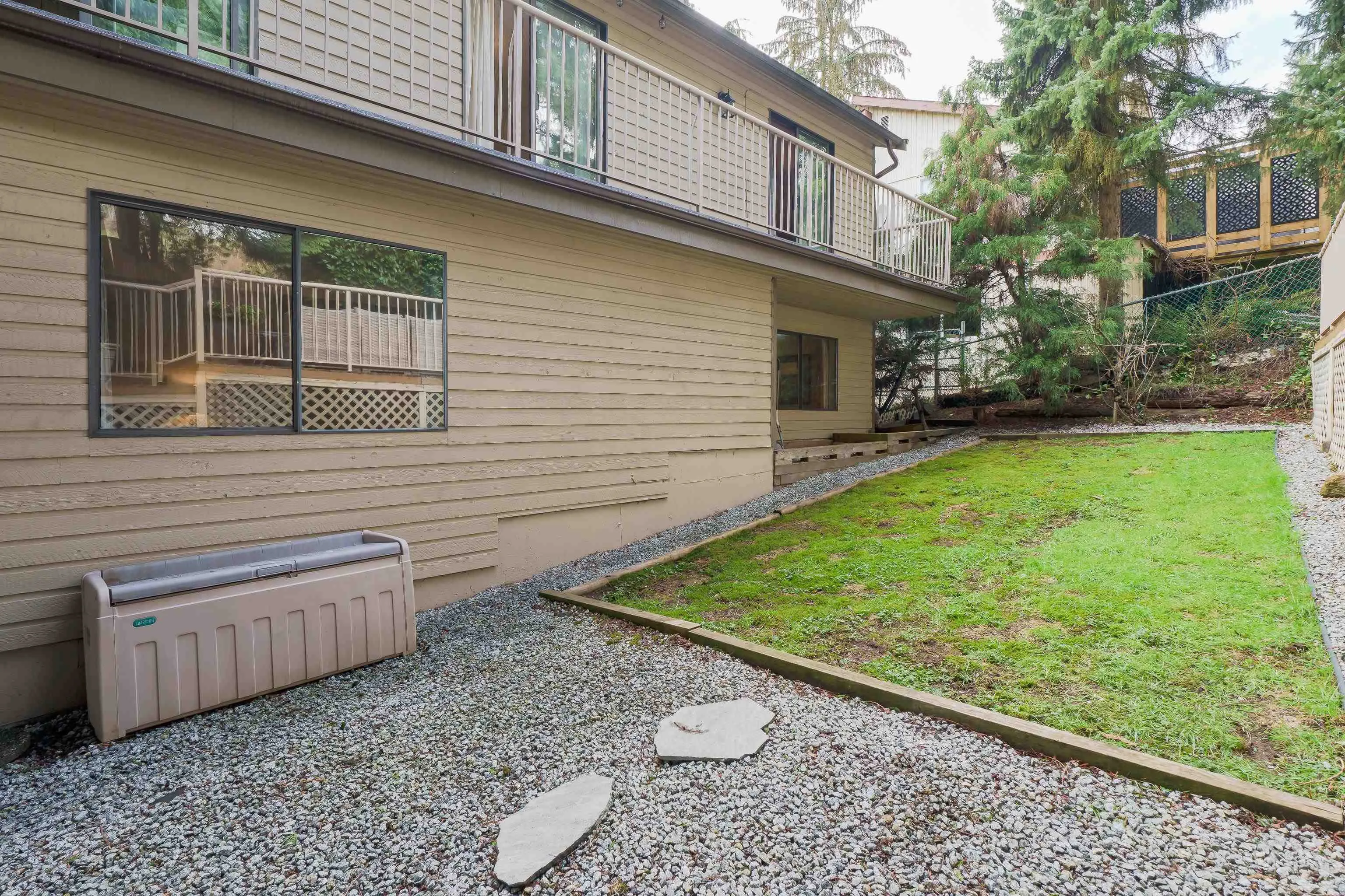 1261 Lansdowne Drive