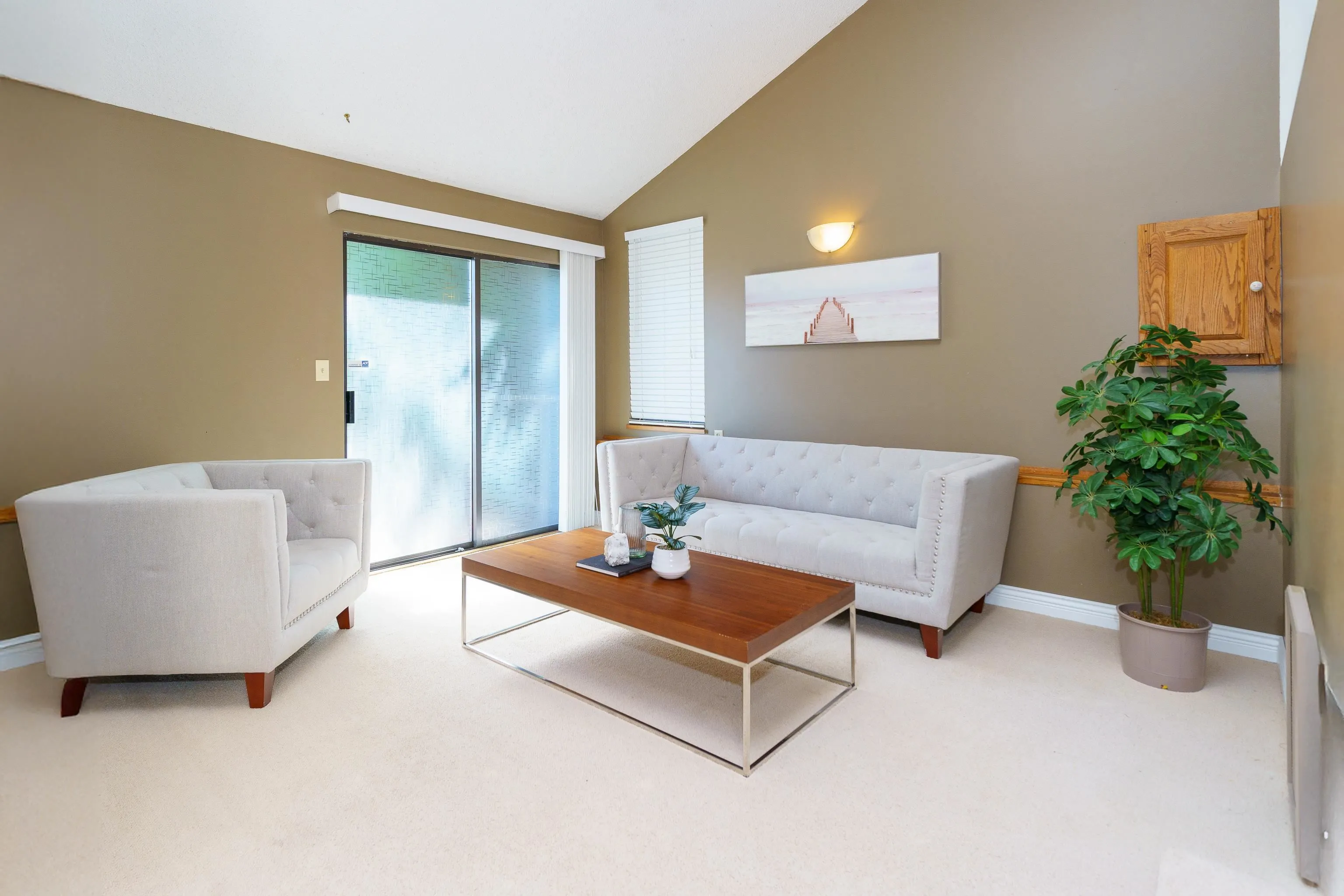 1261 Lansdowne Drive