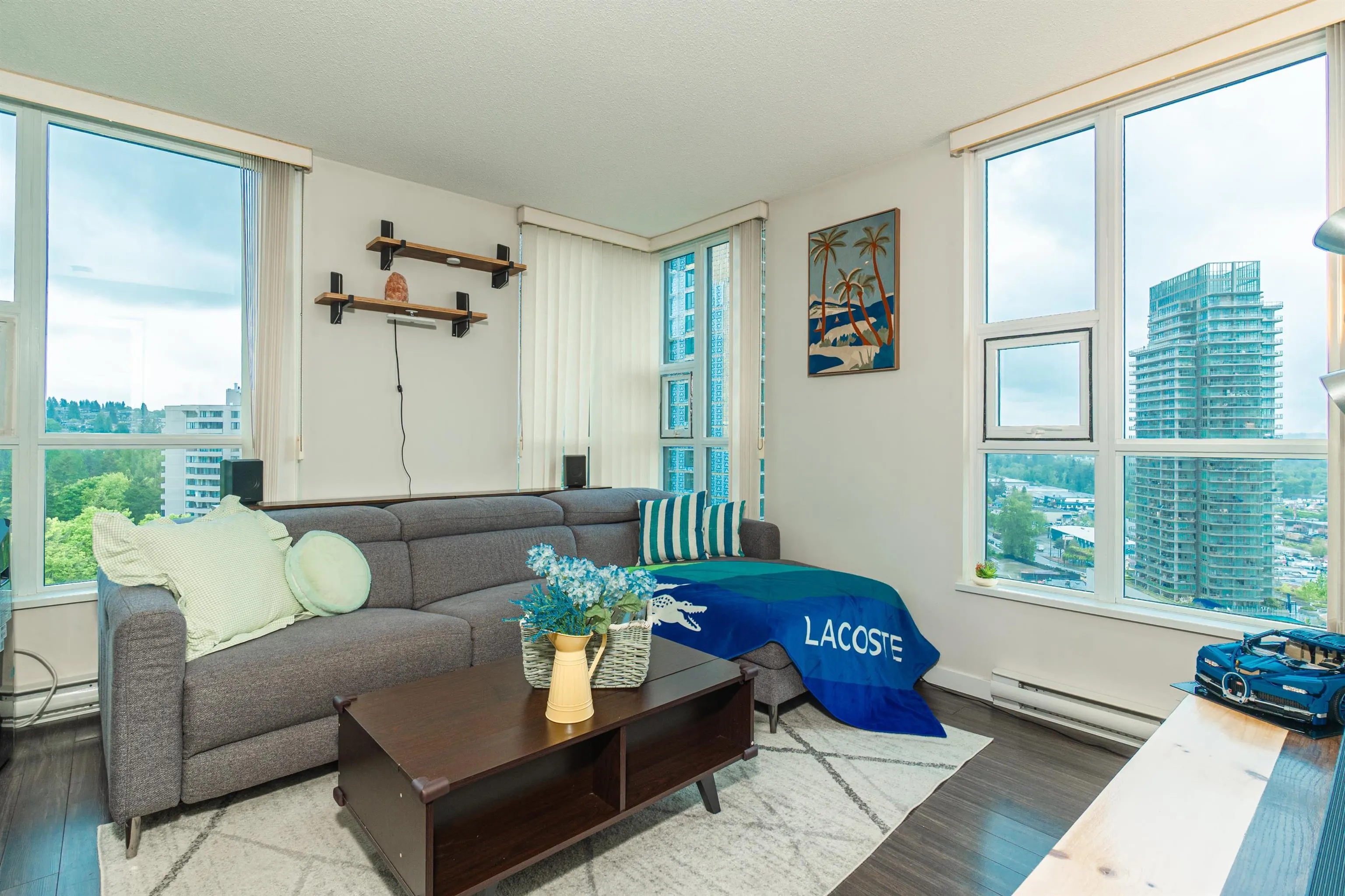 1901 2200 Douglas Road