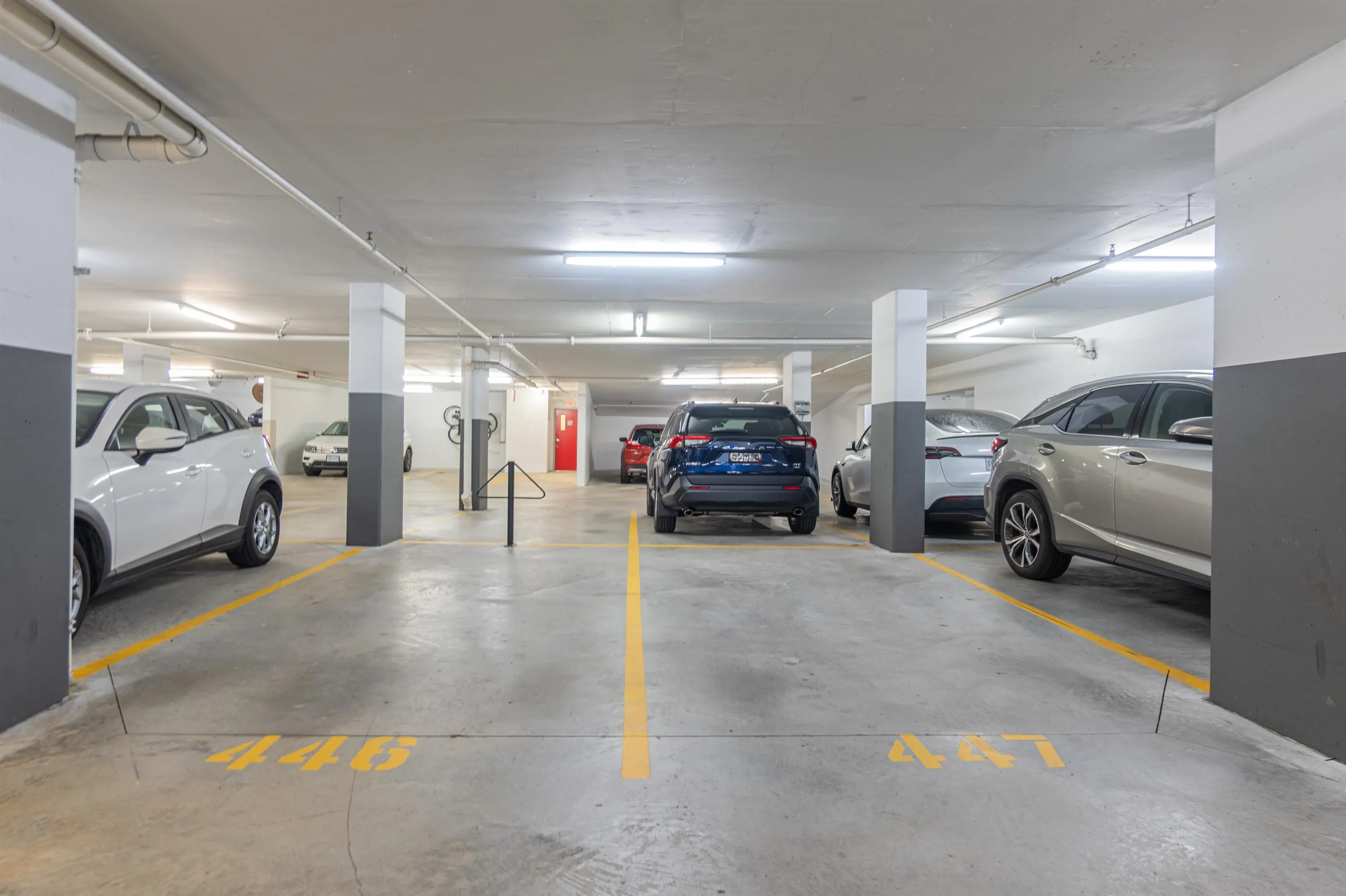 1901 2200 Douglas Road