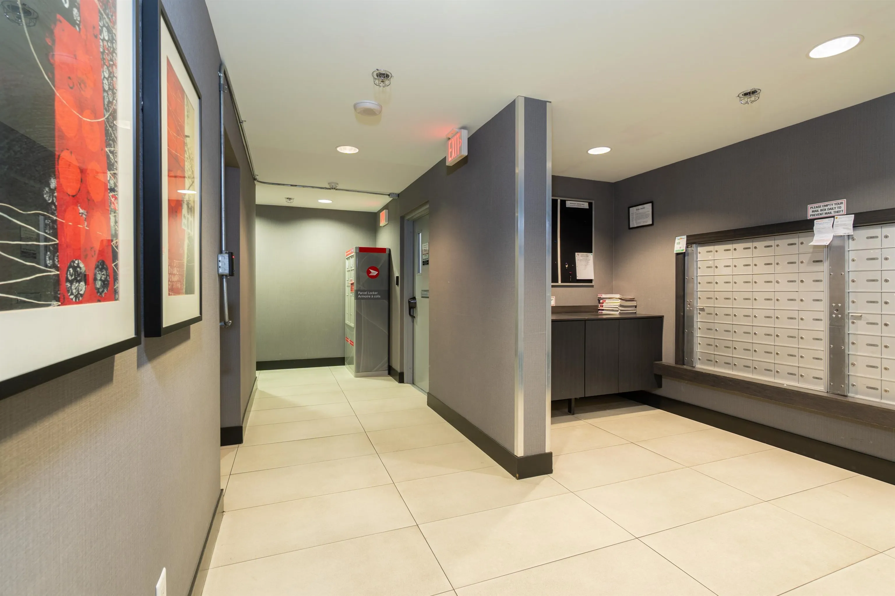 1901 2200 Douglas Road