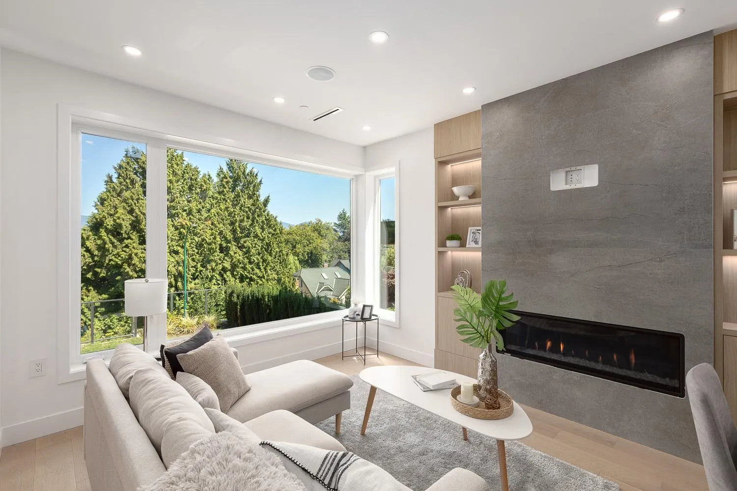 1 3536 W 14th Avenue