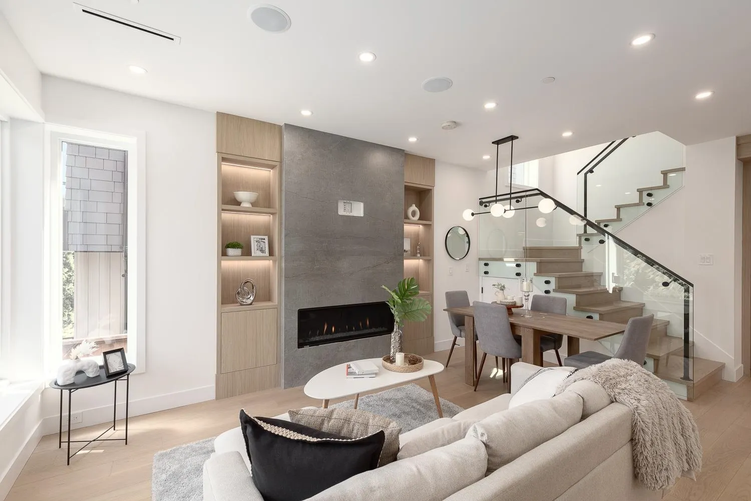 1 3536 W 14th Avenue