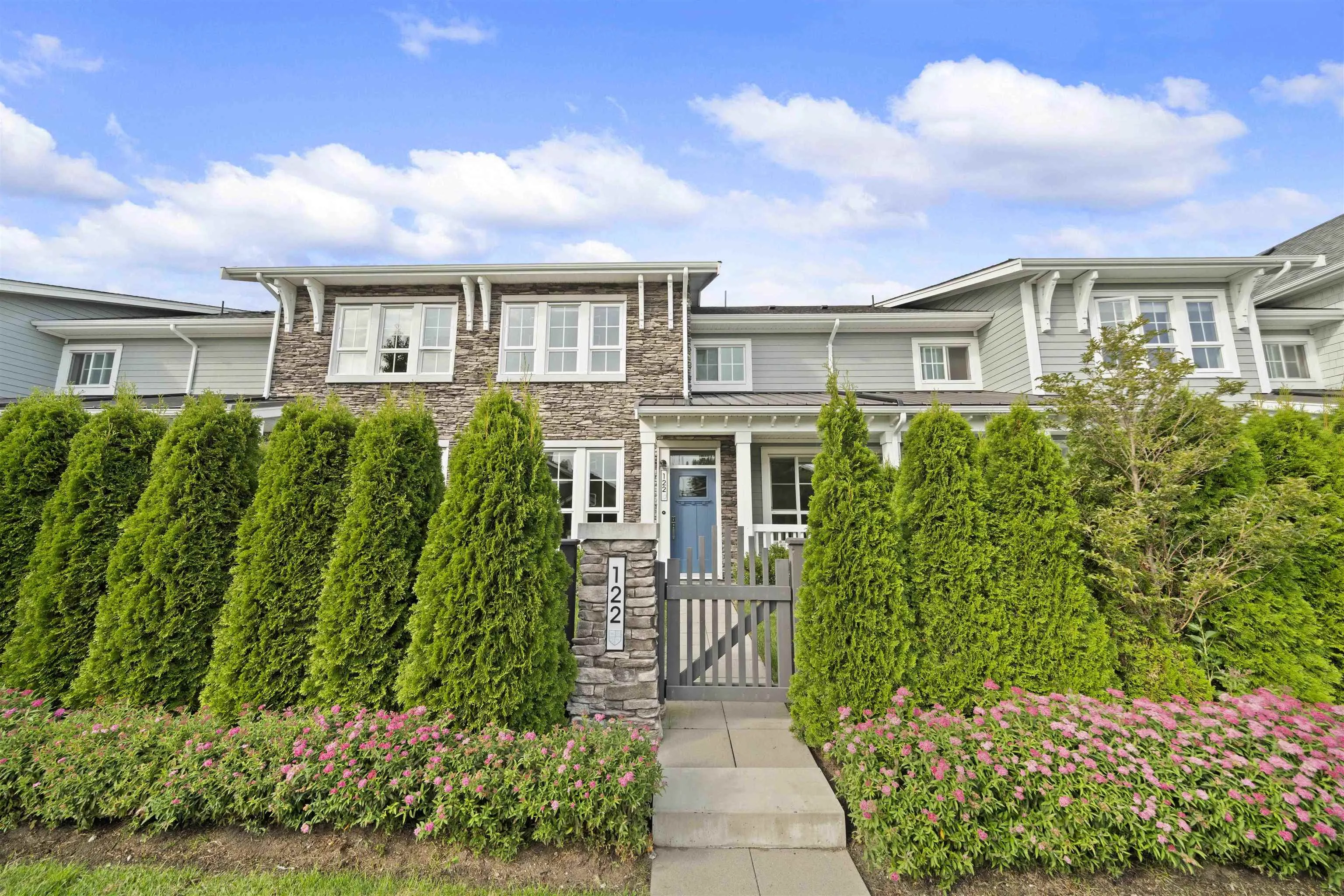 122 5311 Admiral Way