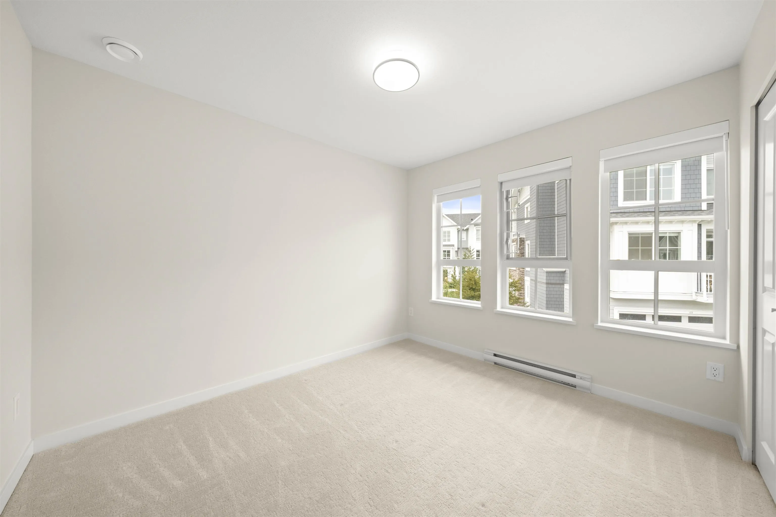 122 5311 Admiral Way