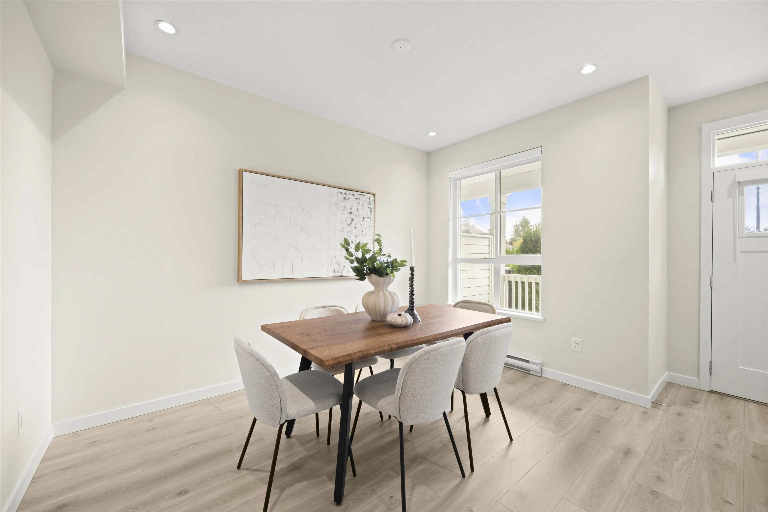 122 5311 Admiral Way