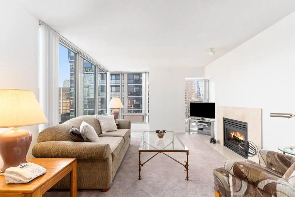 1704 837 W Hastings Street