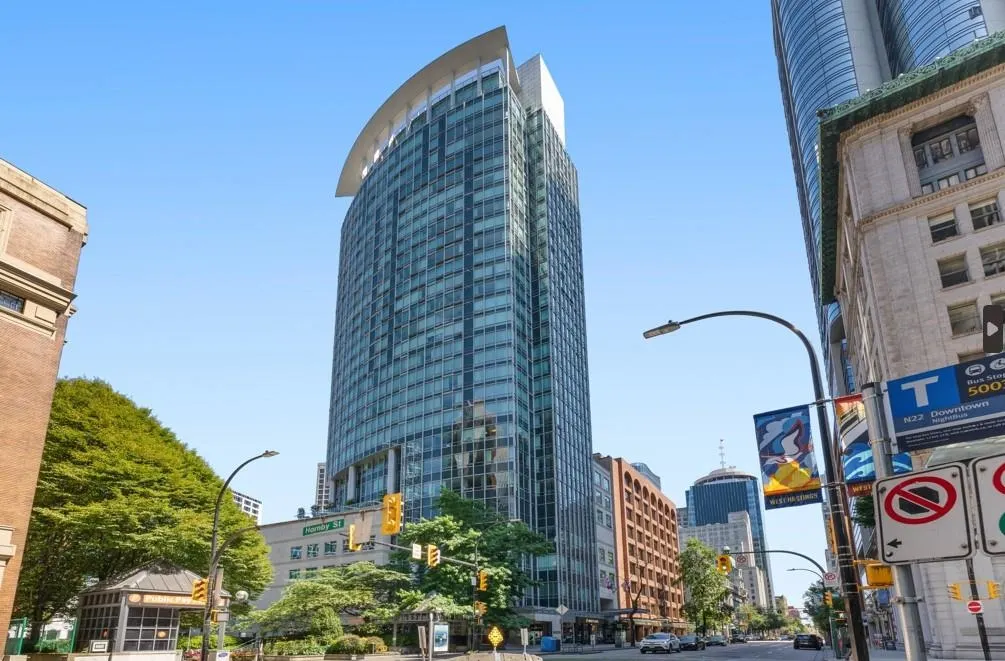1704 837 W Hastings Street