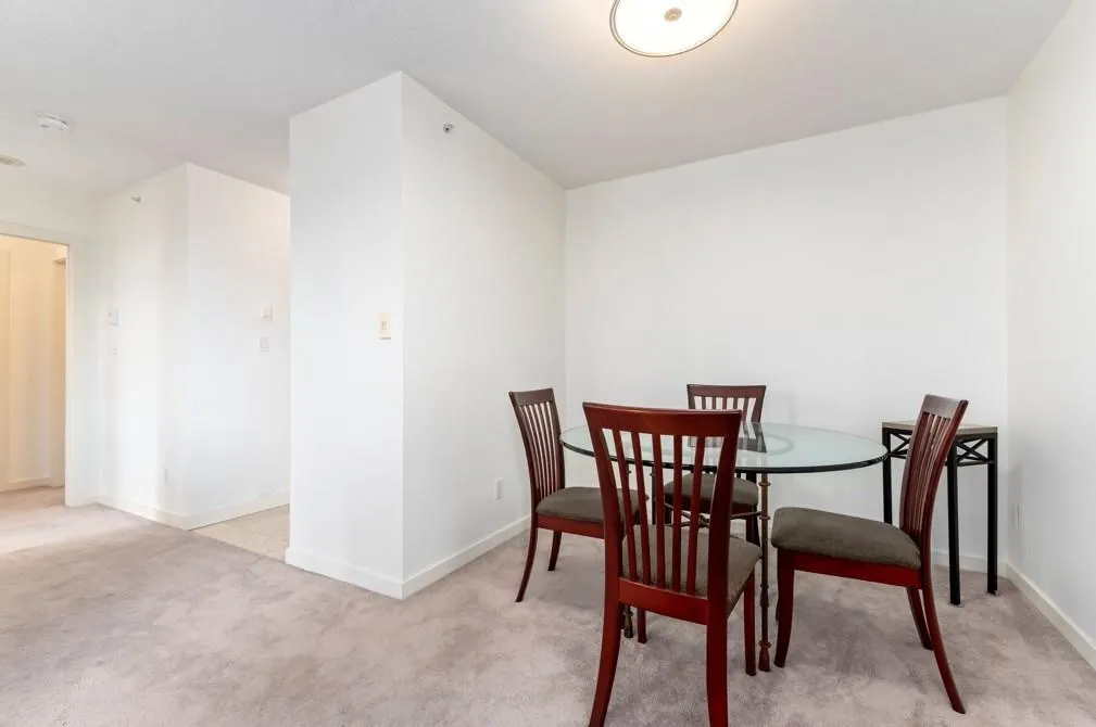 1704 837 W Hastings Street