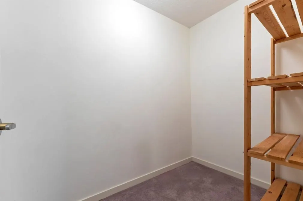1704 837 W Hastings Street