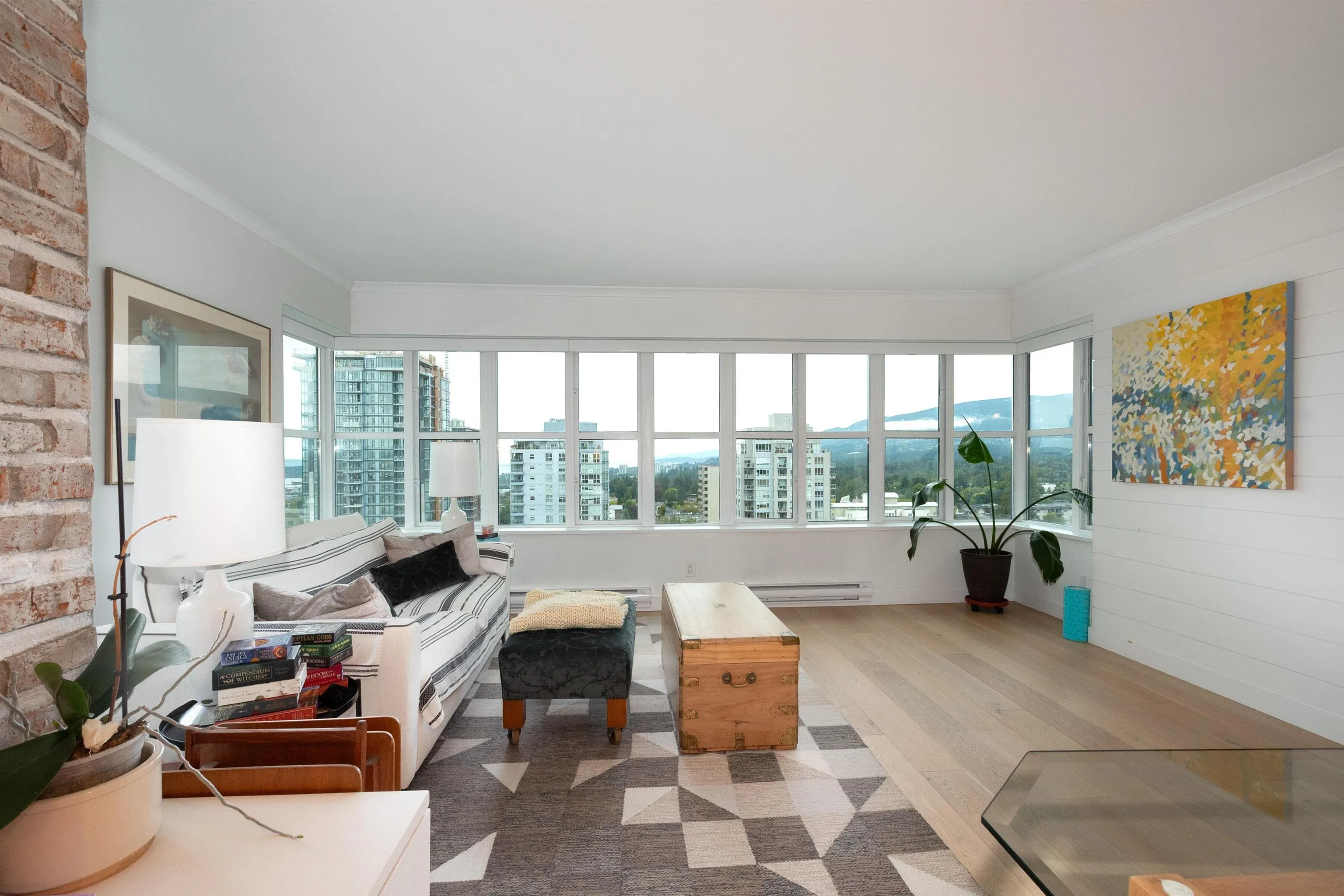 1504 1555 Eastern Avenue