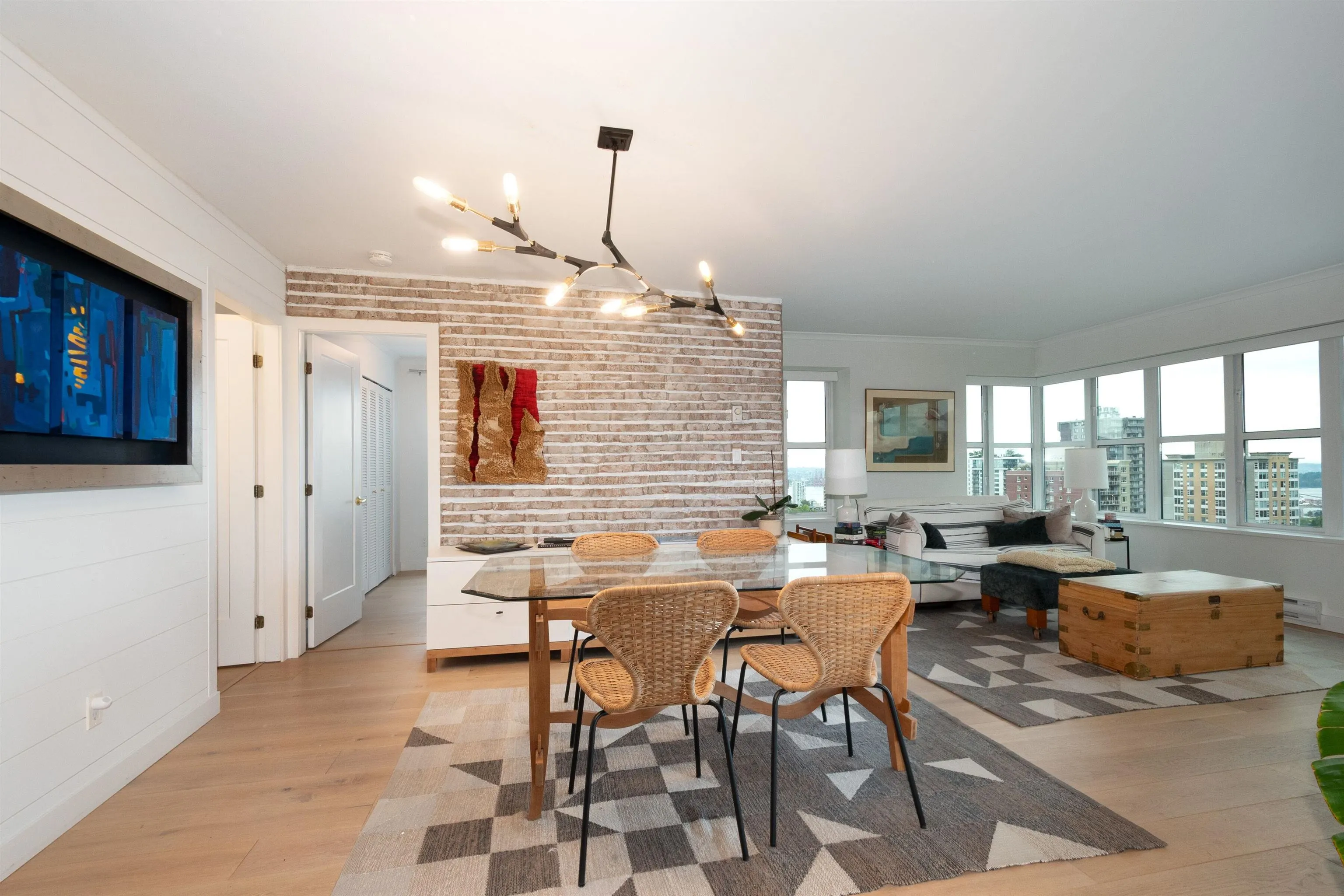 1504 1555 Eastern Avenue