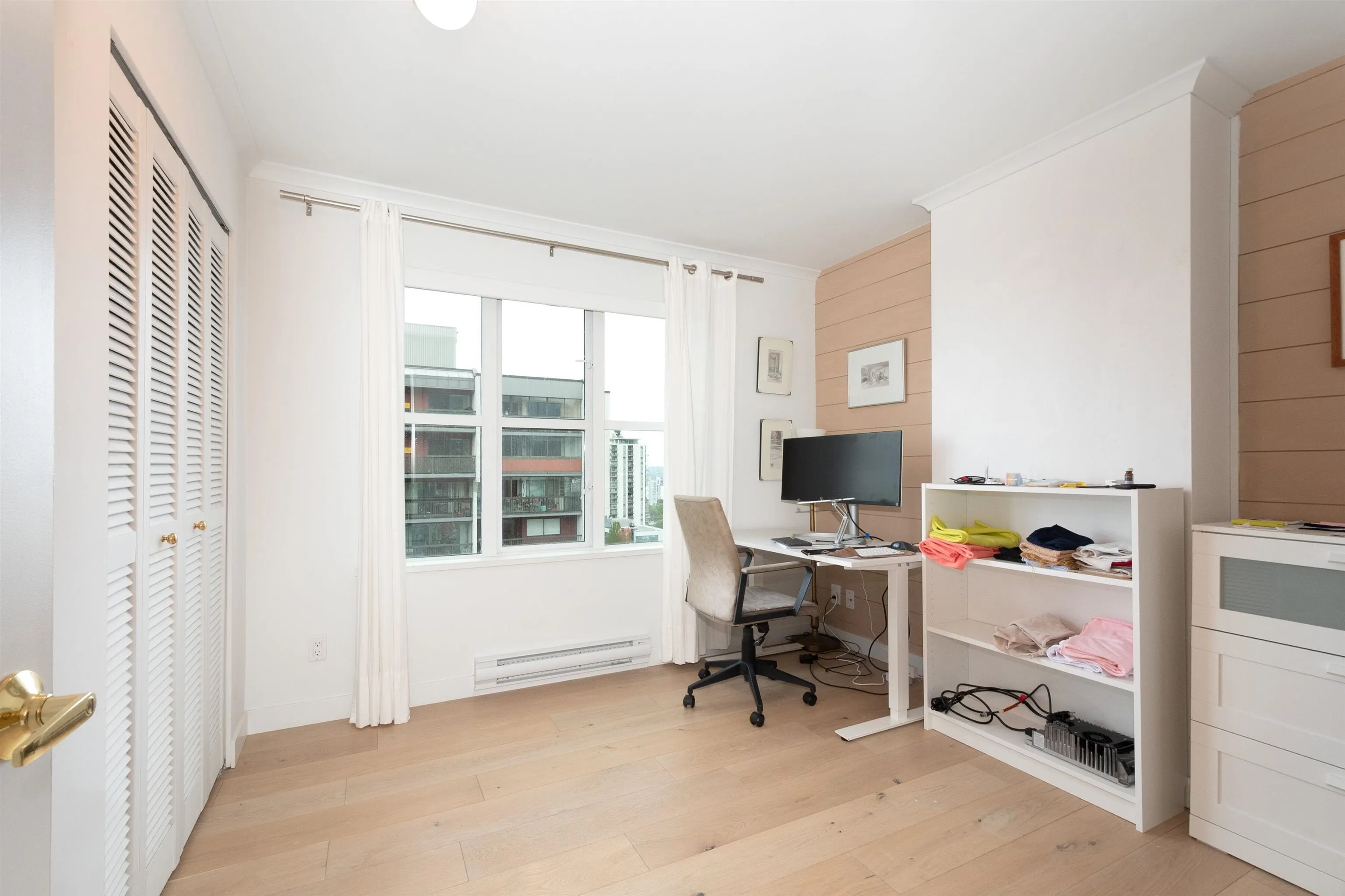 1504 1555 Eastern Avenue