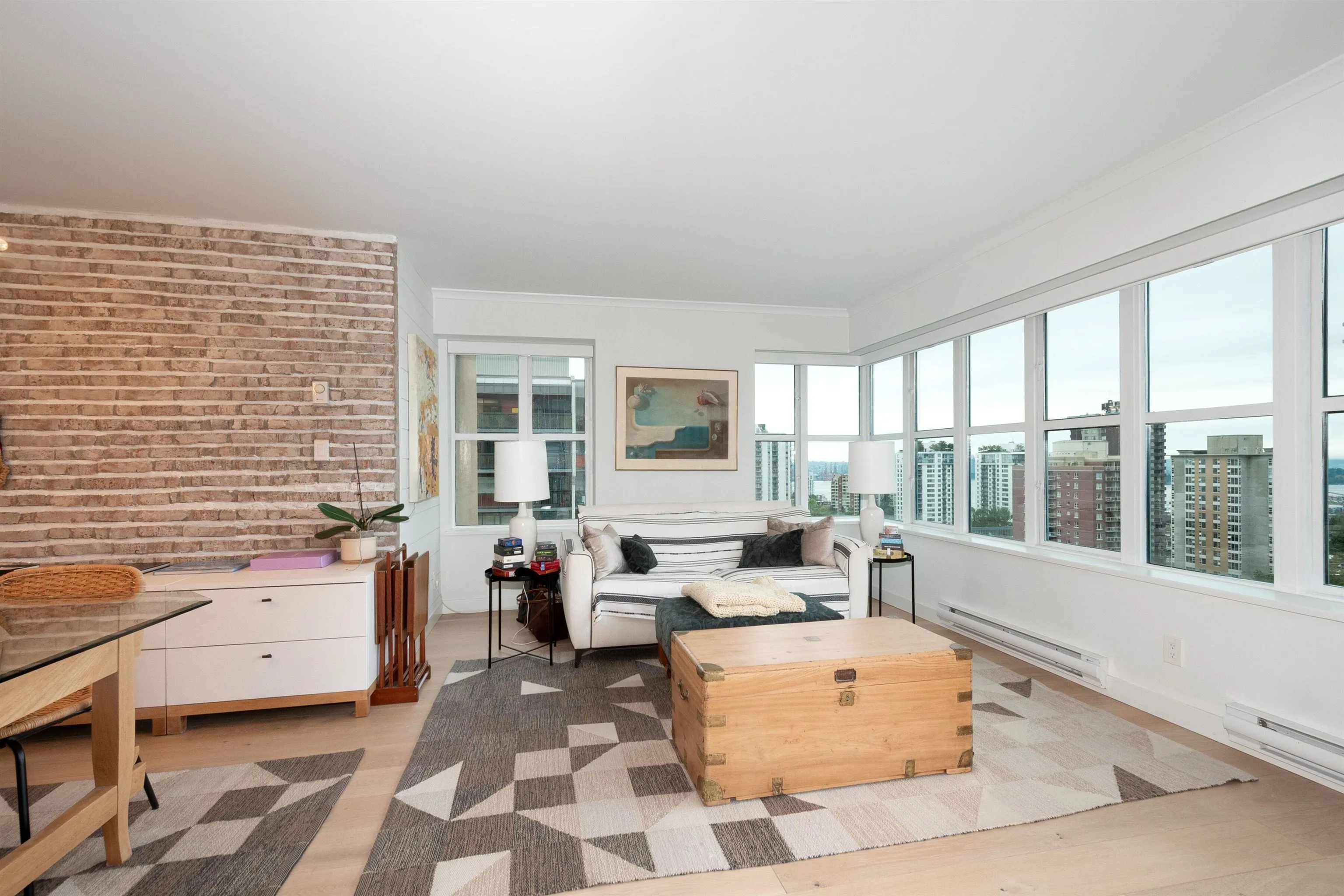 1504 1555 Eastern Avenue