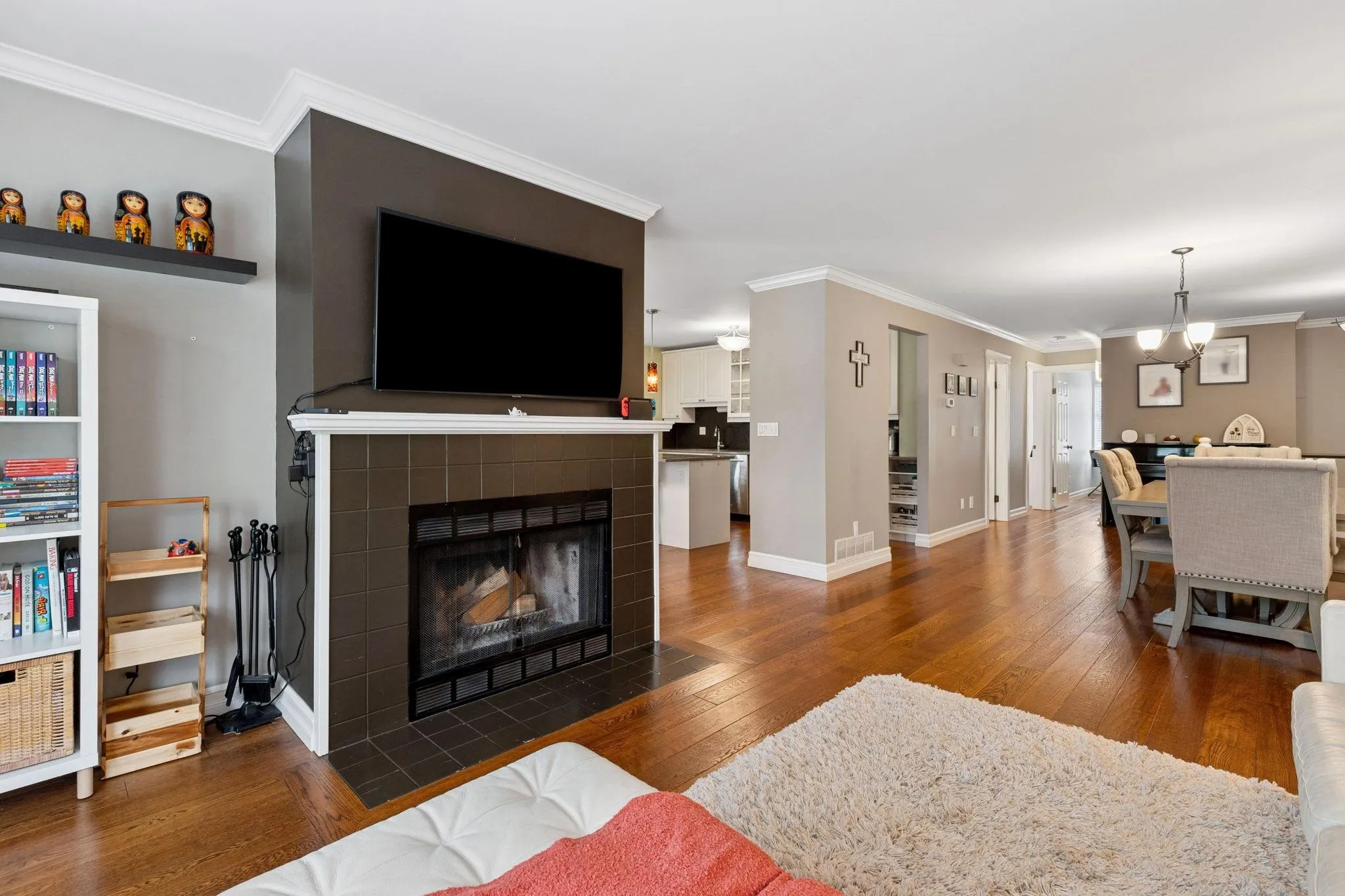 39 1140 Falcon Drive