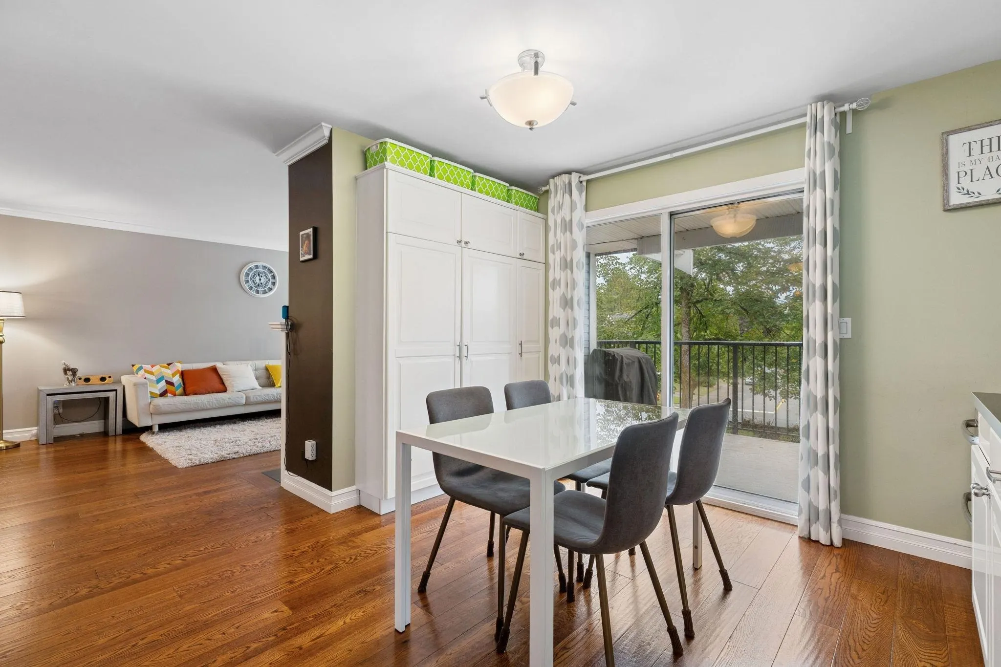 39 1140 Falcon Drive