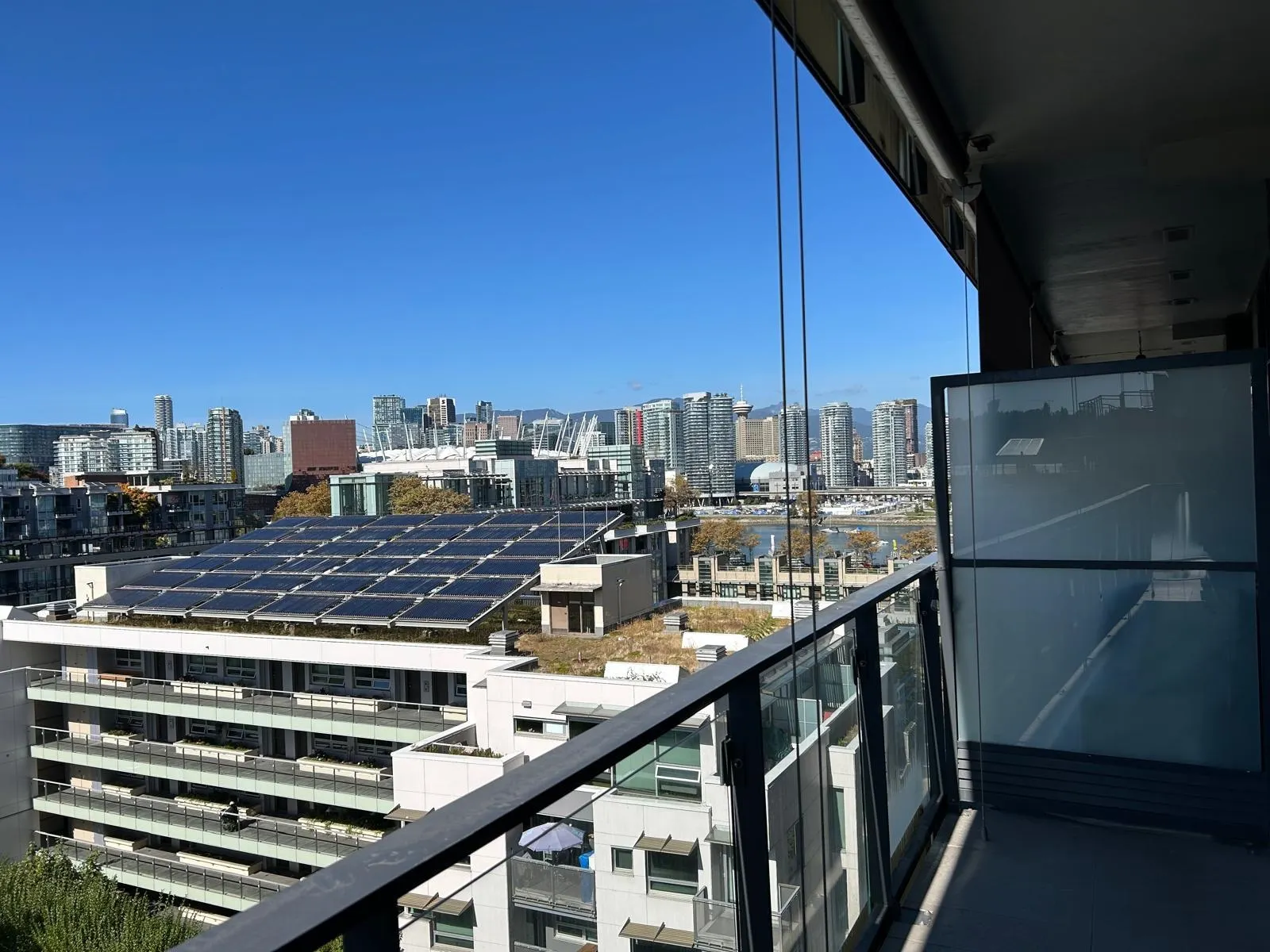 1010 1661 Ontario Street