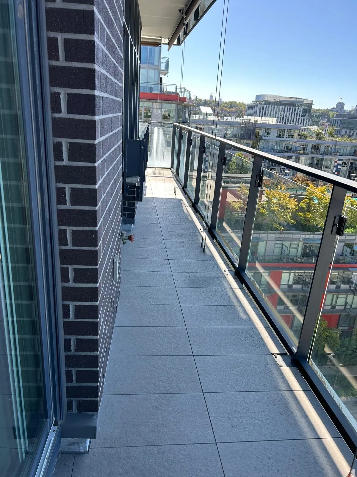 1010 1661 Ontario Street