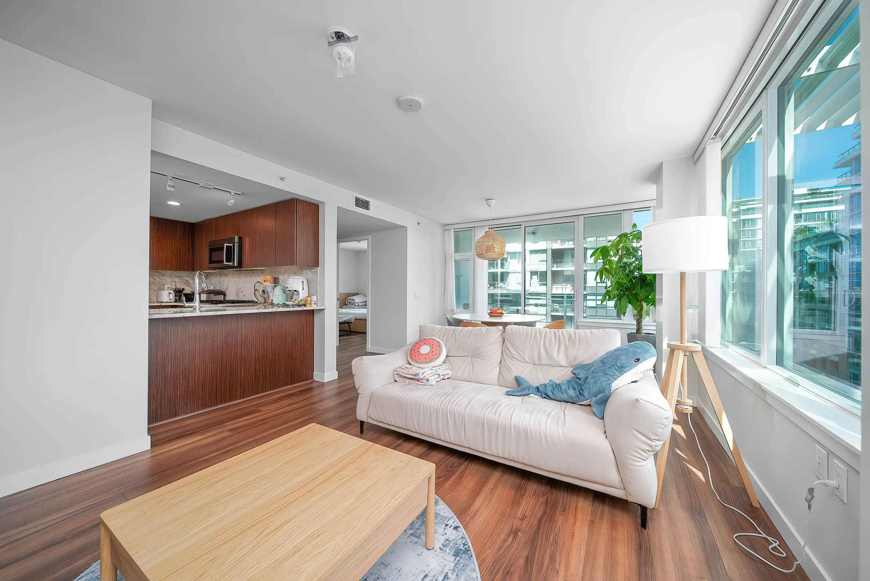 809 8699 Hazelbridge Way