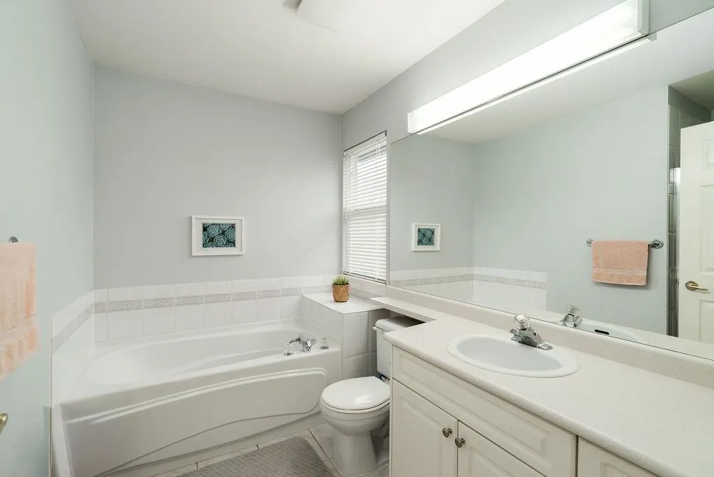 23801 Kanaka Way