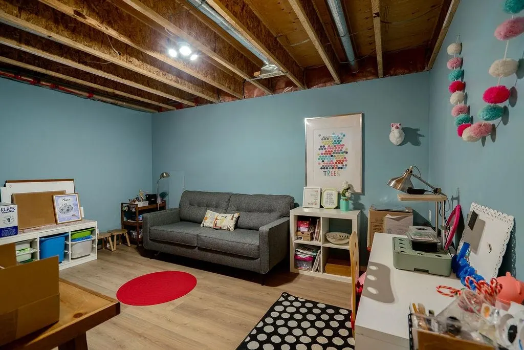 23801 Kanaka Way