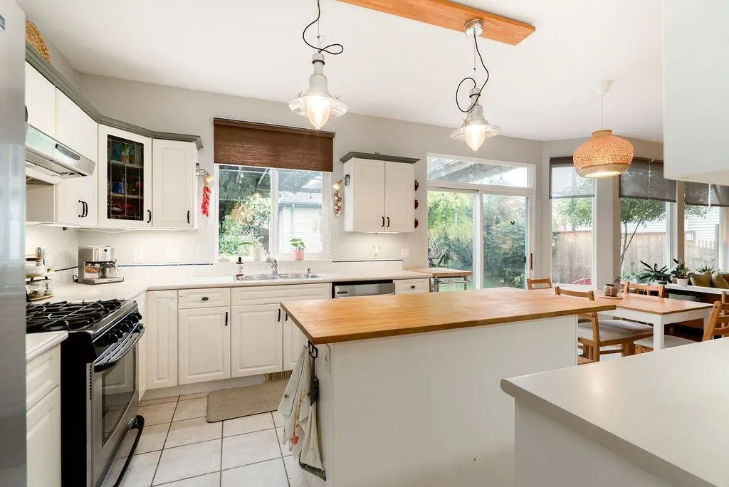 23801 Kanaka Way