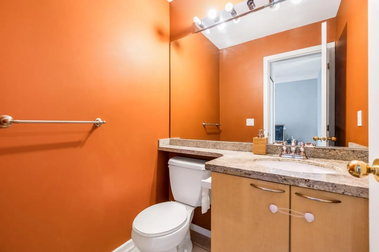 122 3880 Westminster Highway