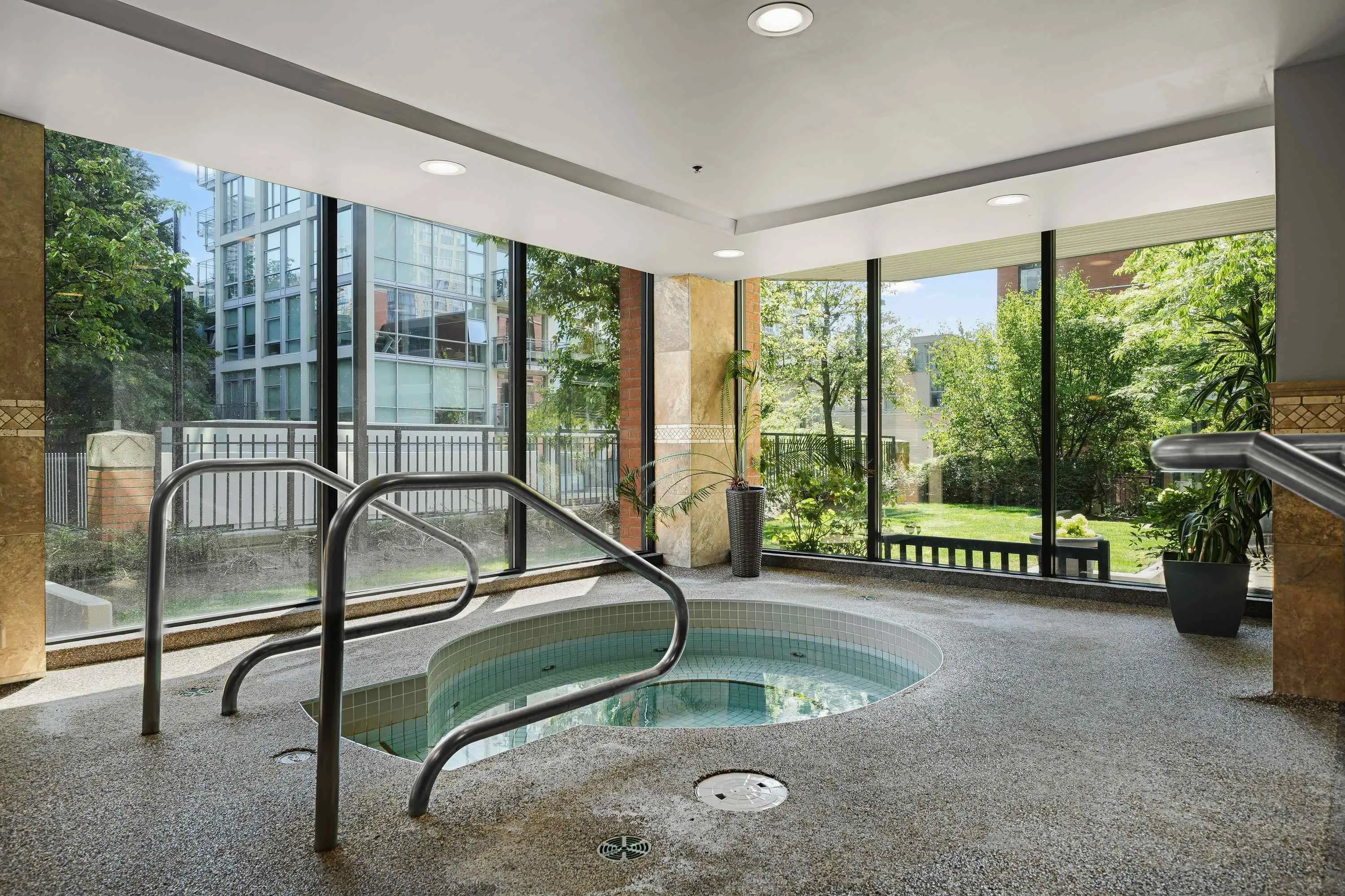 102 1488 Hornby Street