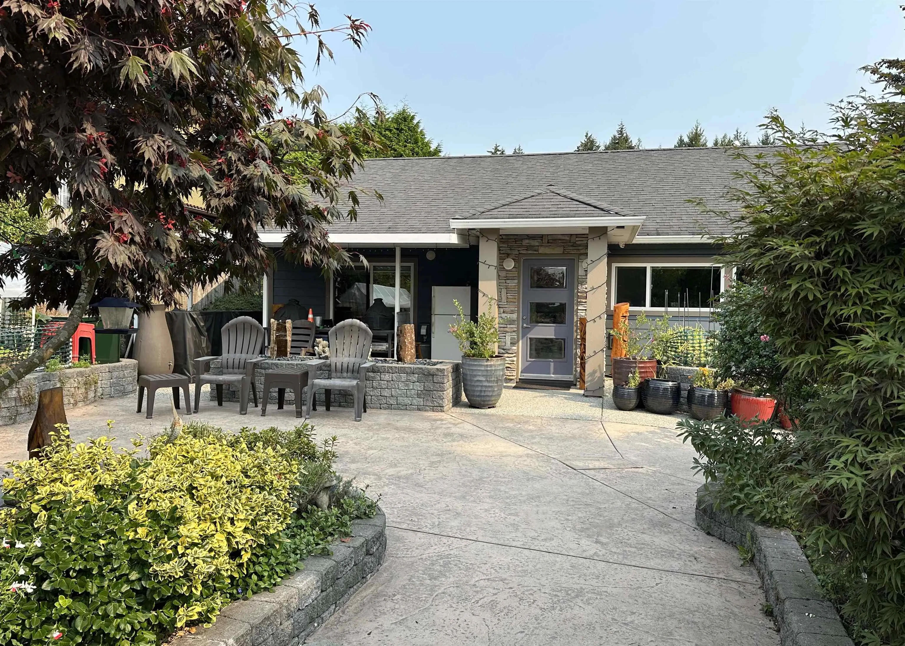 6166 Norwest Bay Road