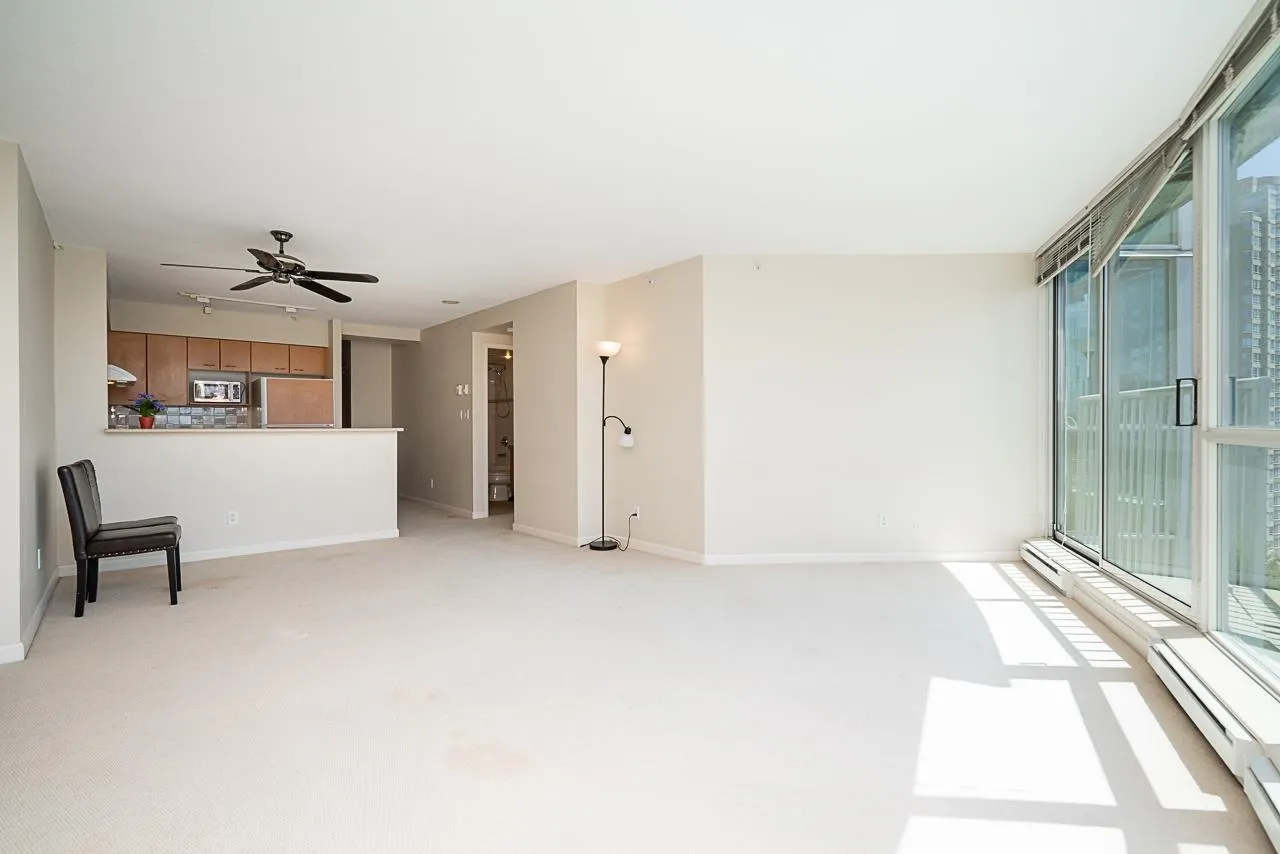 1702 6088 Willingdon Avenue