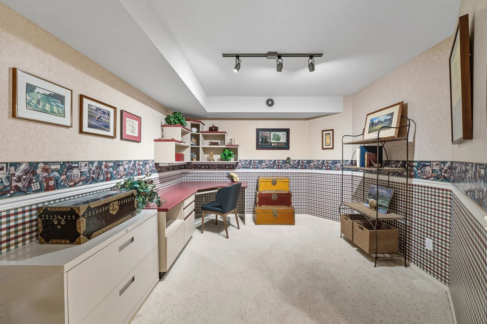 165 101 Parkside Drive