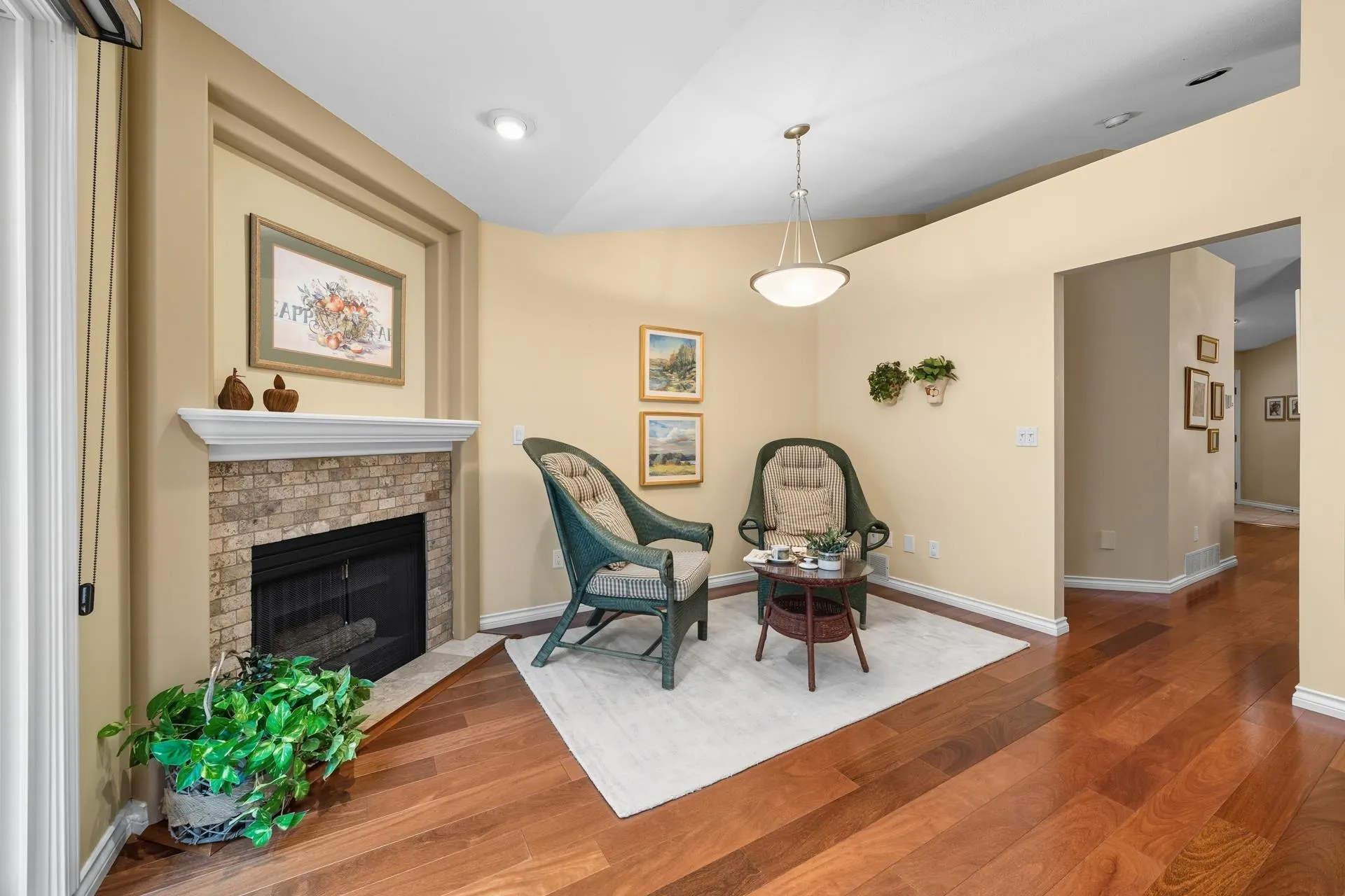 165 101 Parkside Drive