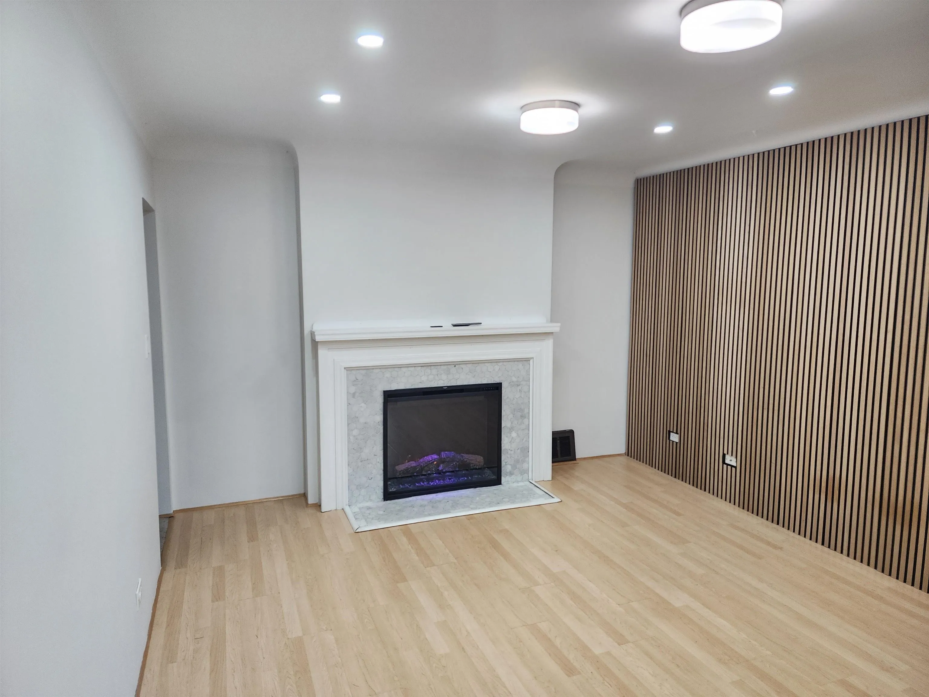 165 E 55th Avenue