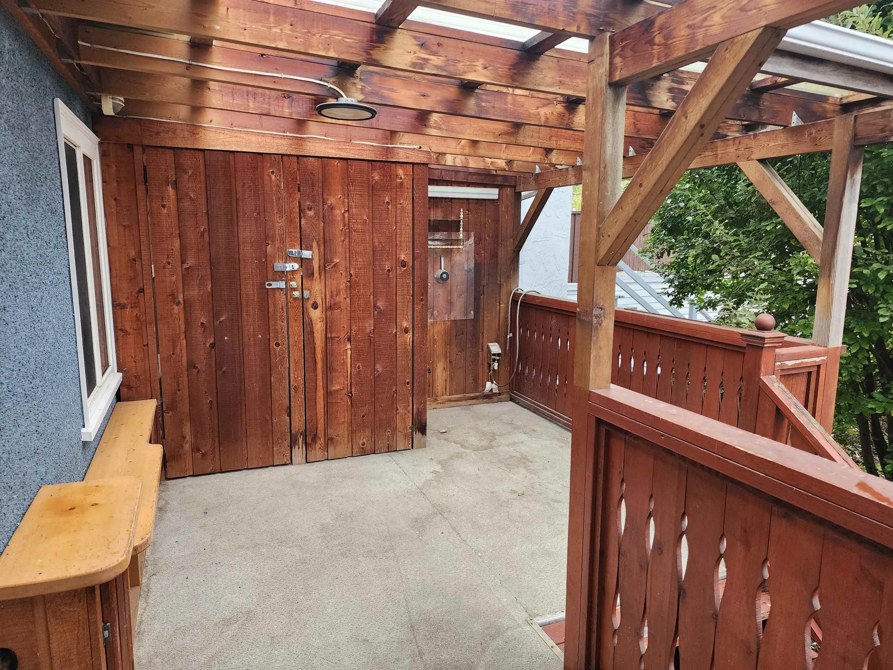 165 E 55th Avenue