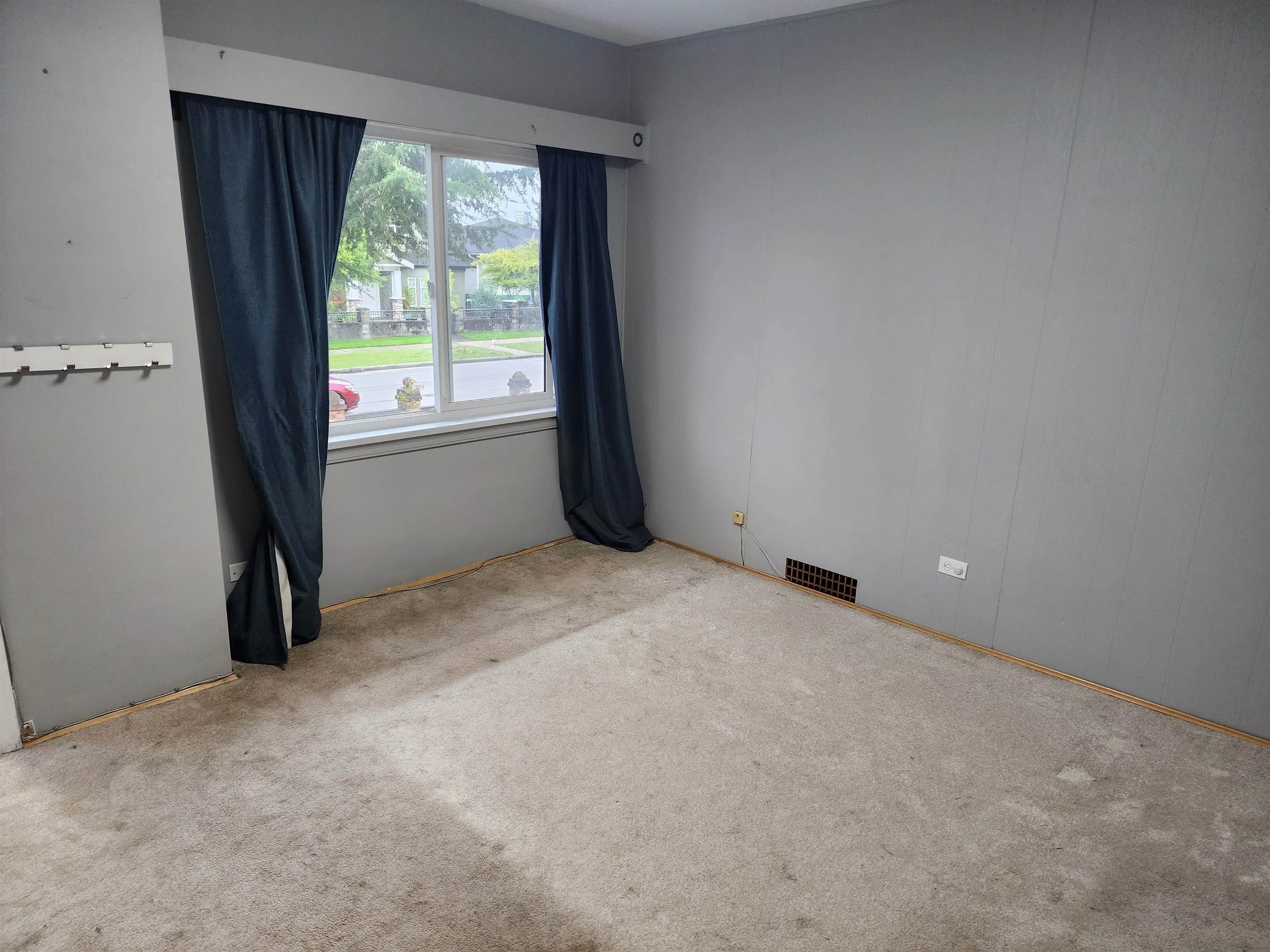 165 E 55th Avenue