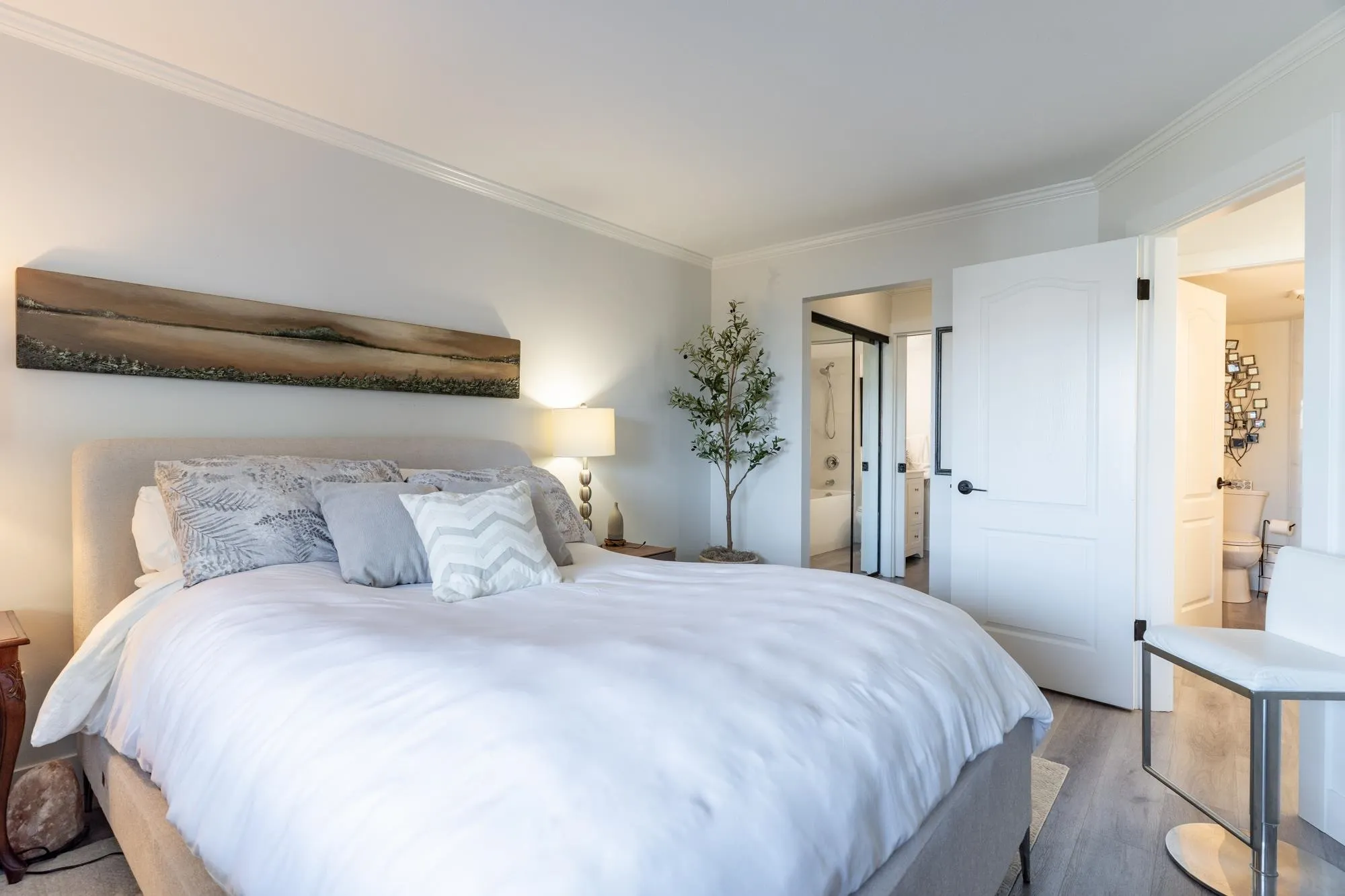 501 1225 Merklin Street