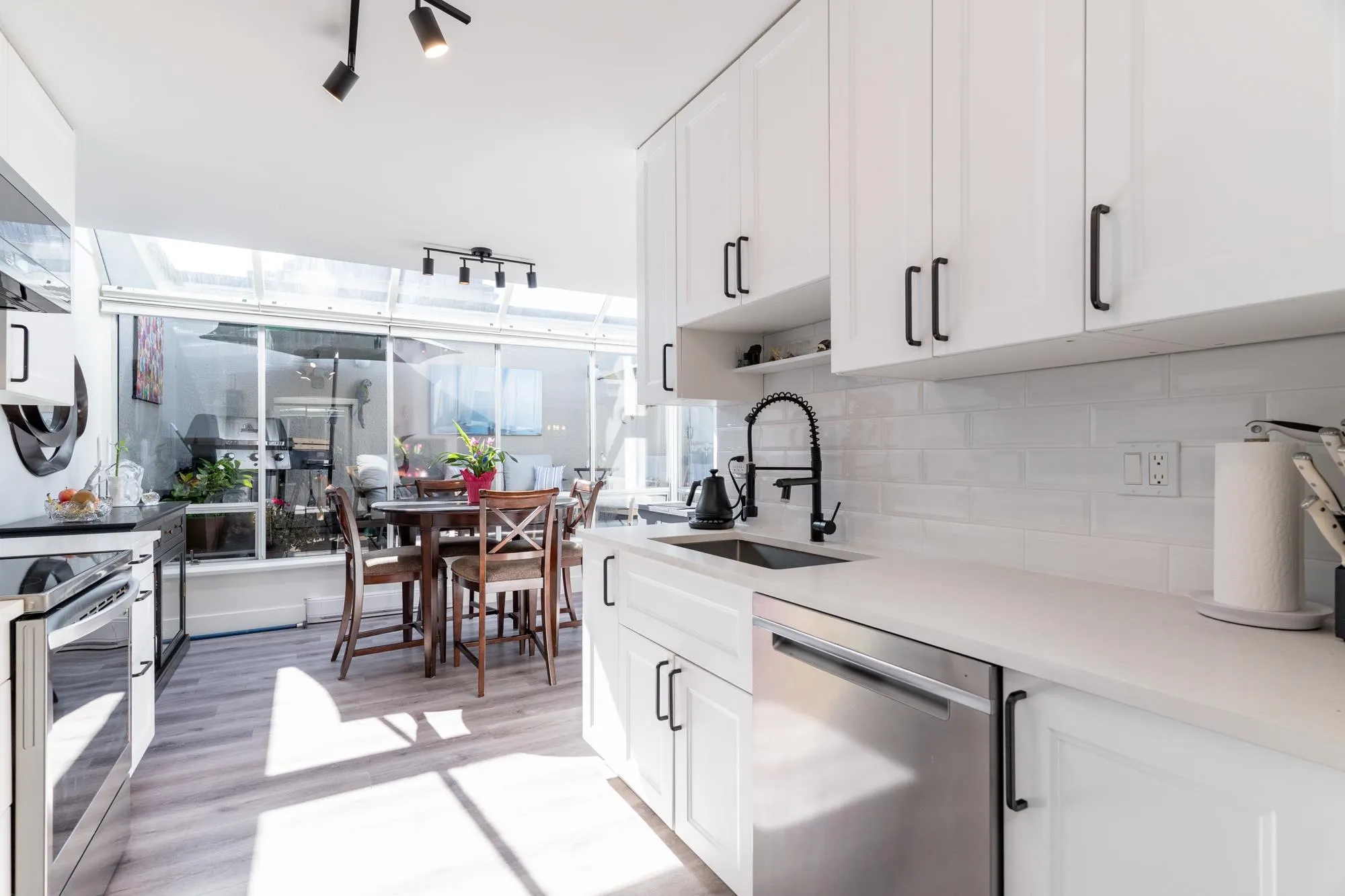 501 1225 Merklin Street