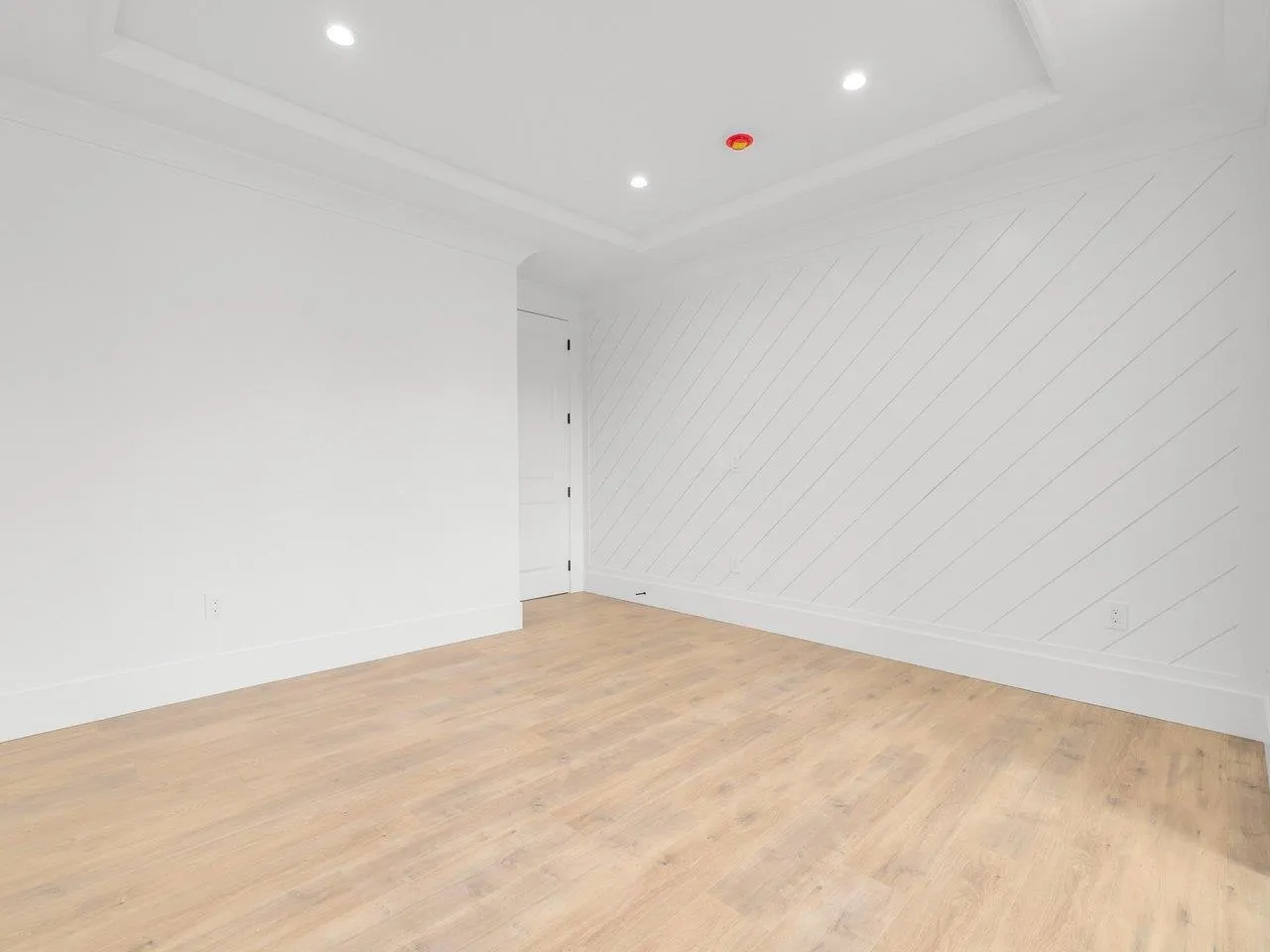7586 Lancing Place