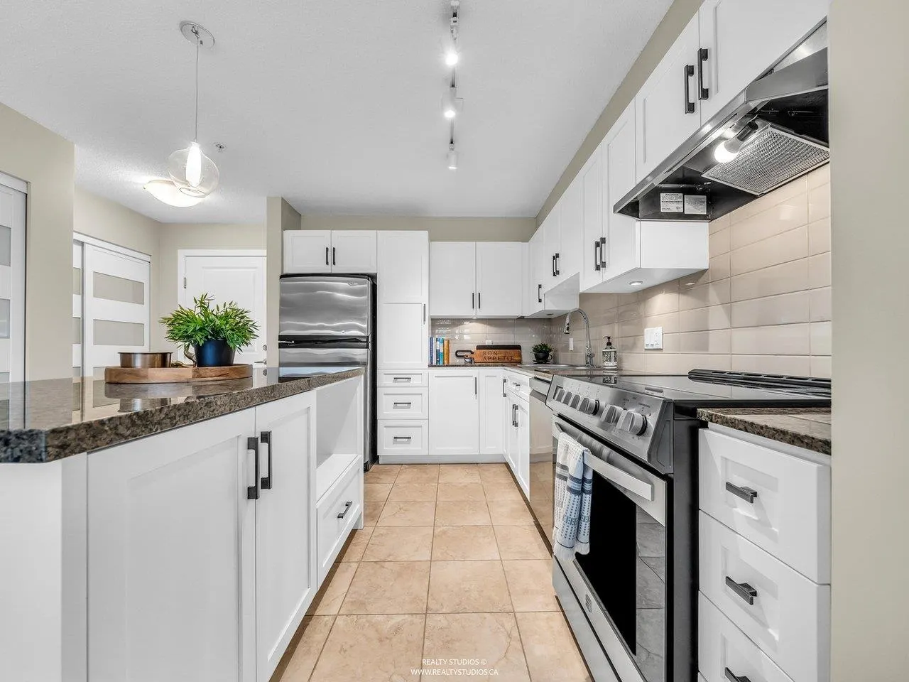 225 19673 Meadow Gardens Way