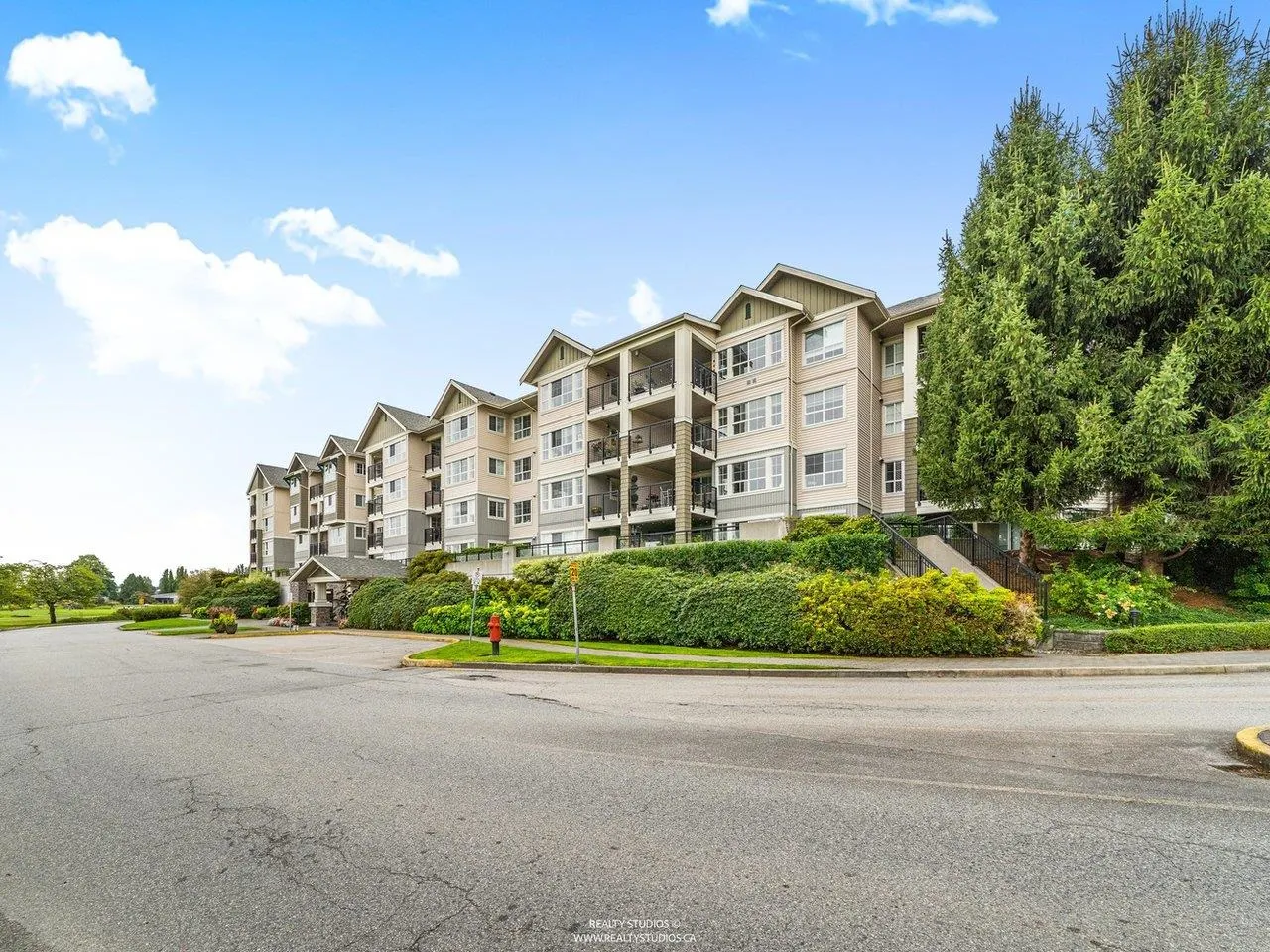 225 19673 Meadow Gardens Way