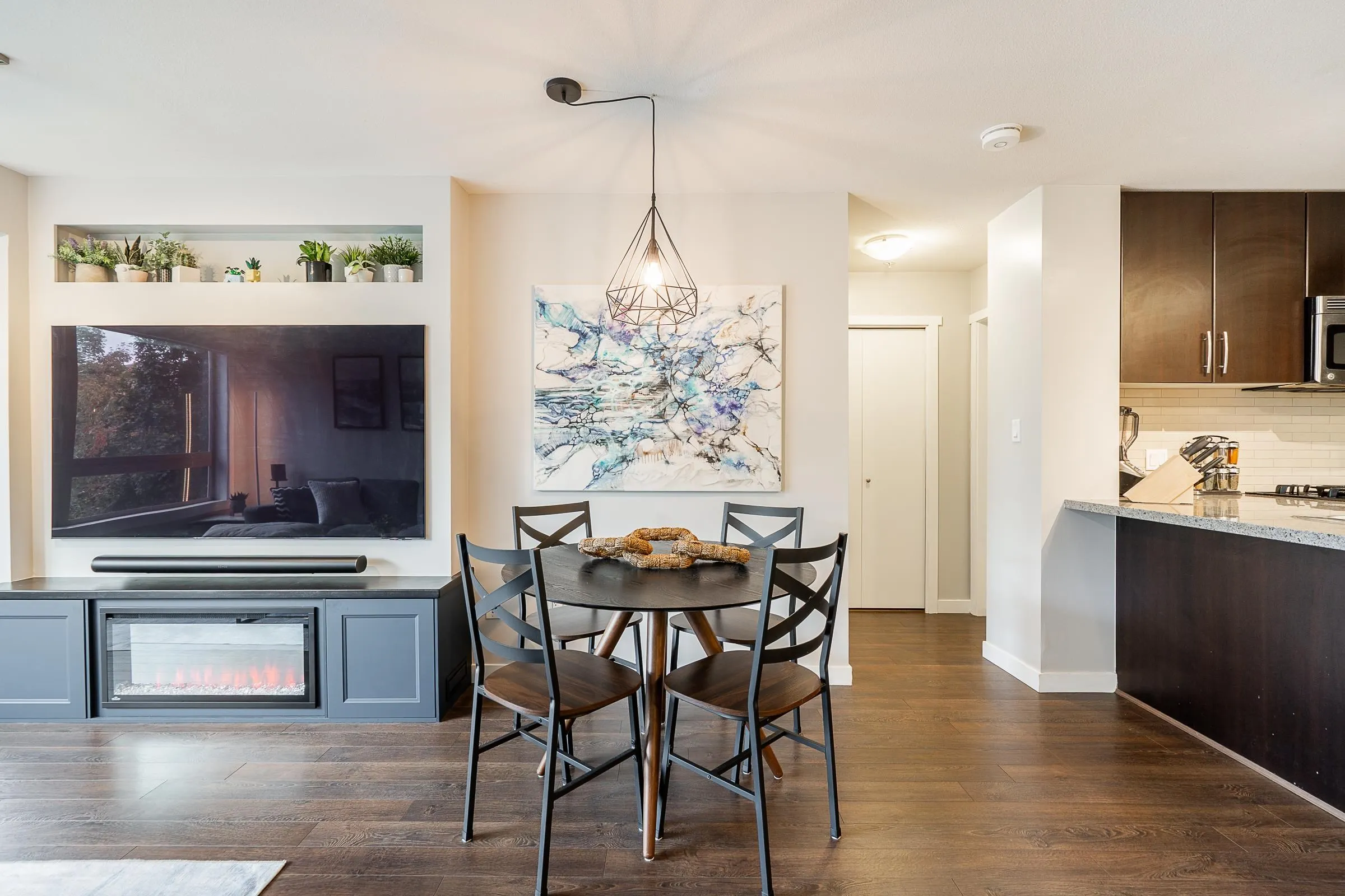 315 701 Klahanie Drive