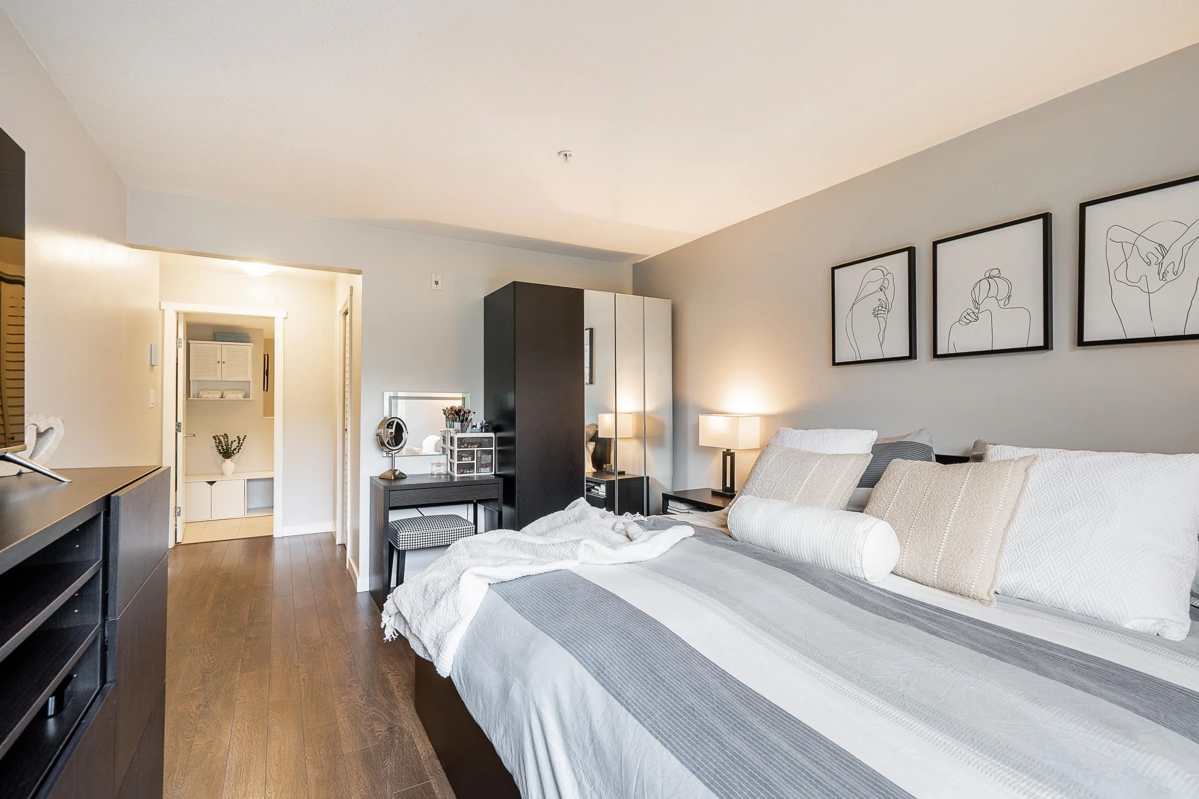 315 701 Klahanie Drive