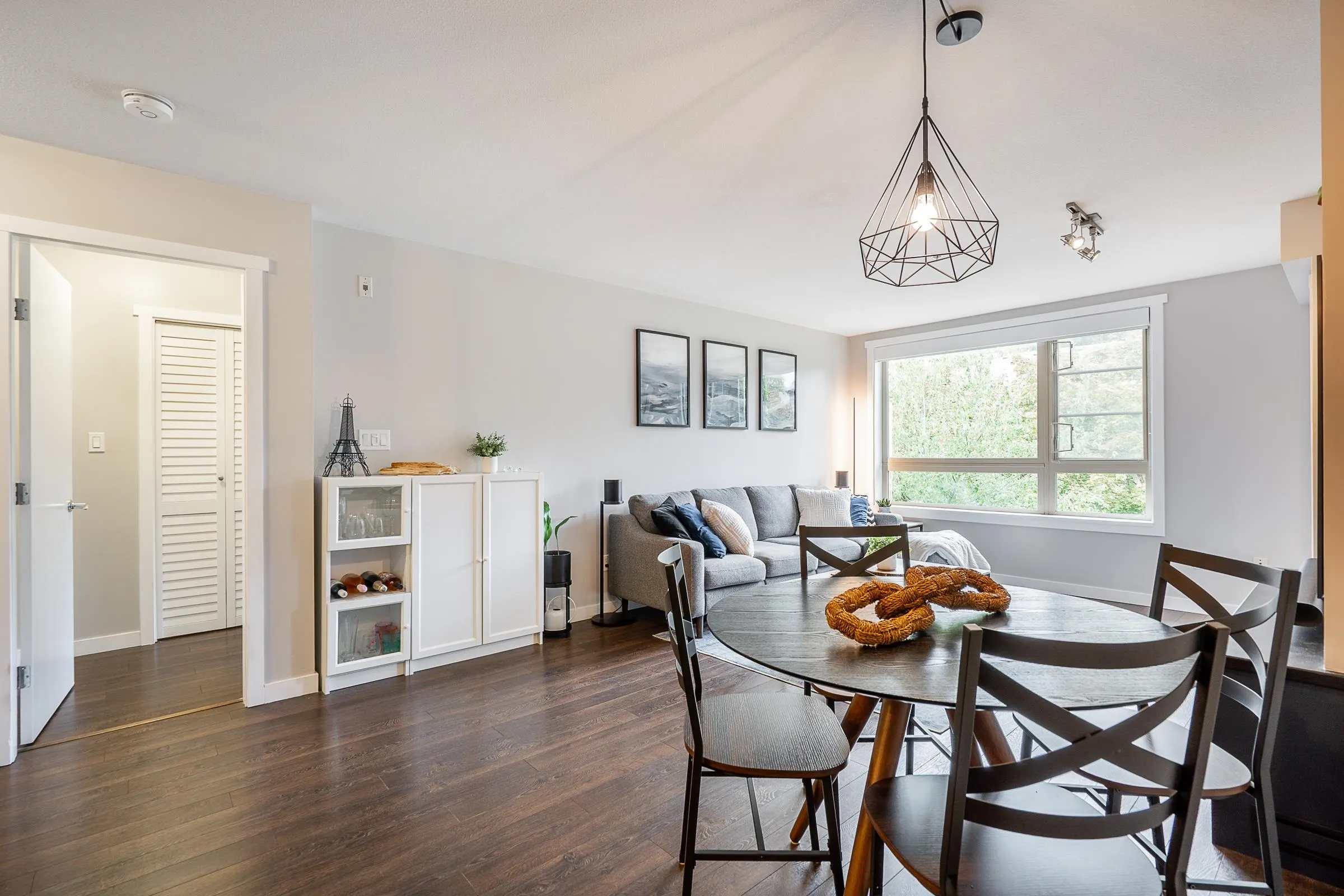 315 701 Klahanie Drive