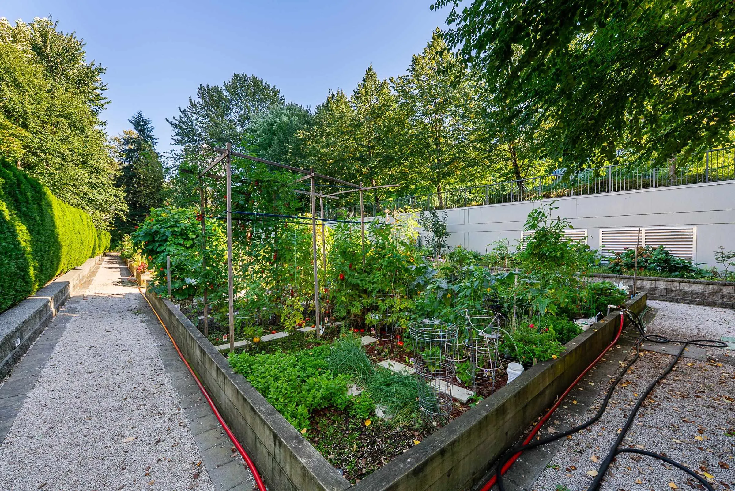 315 701 Klahanie Drive