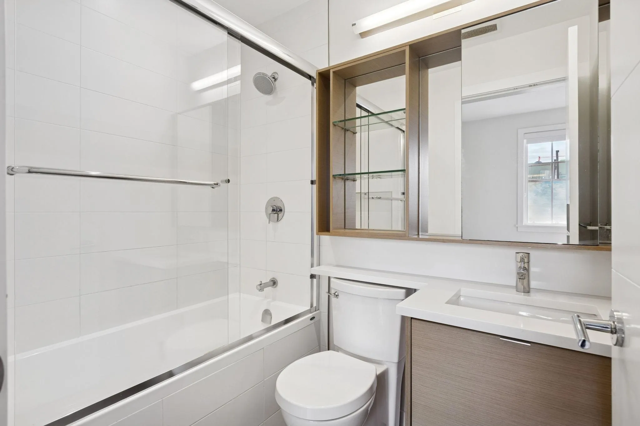 309 2528 Collingwood Street