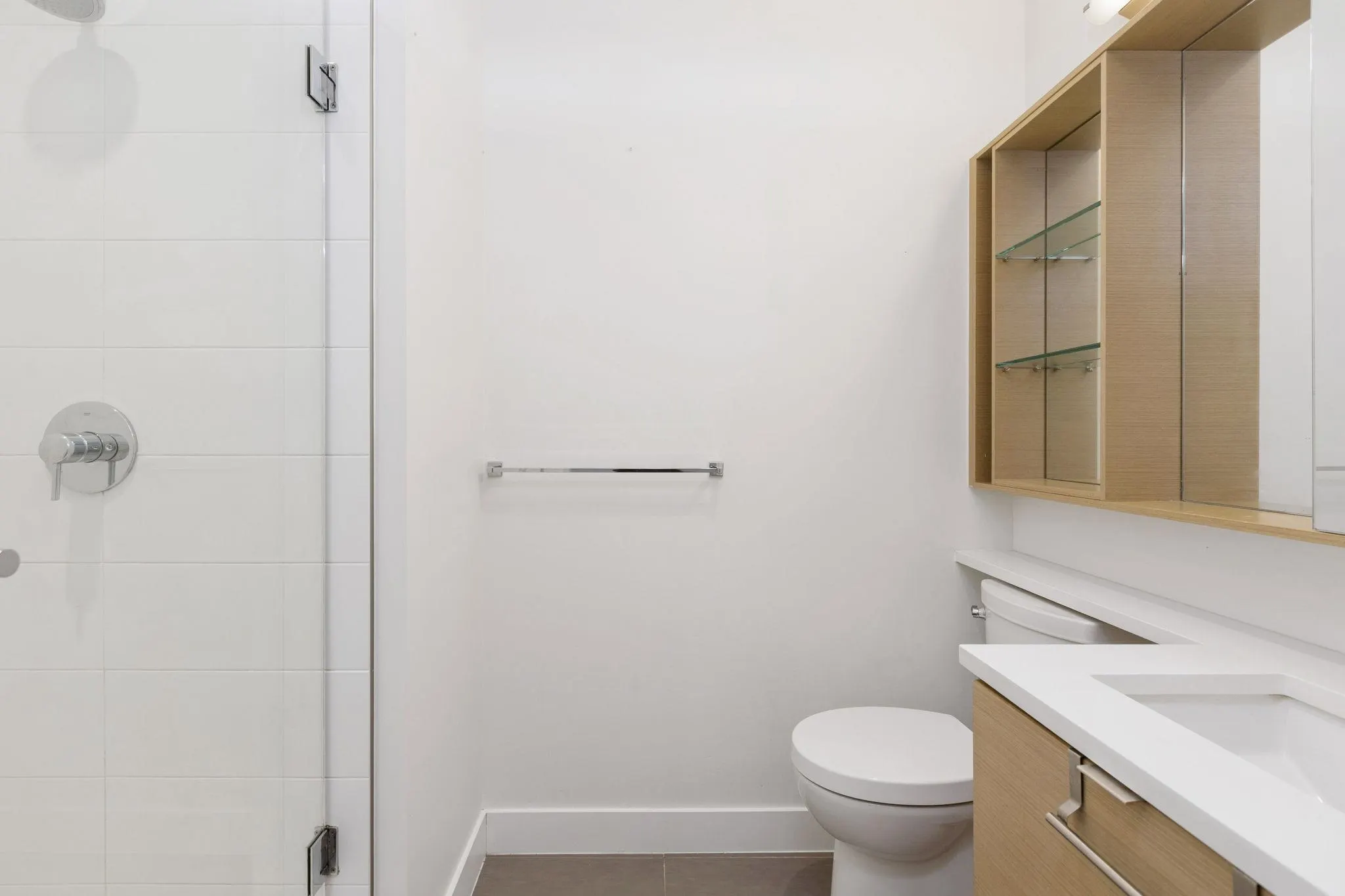 309 2528 Collingwood Street